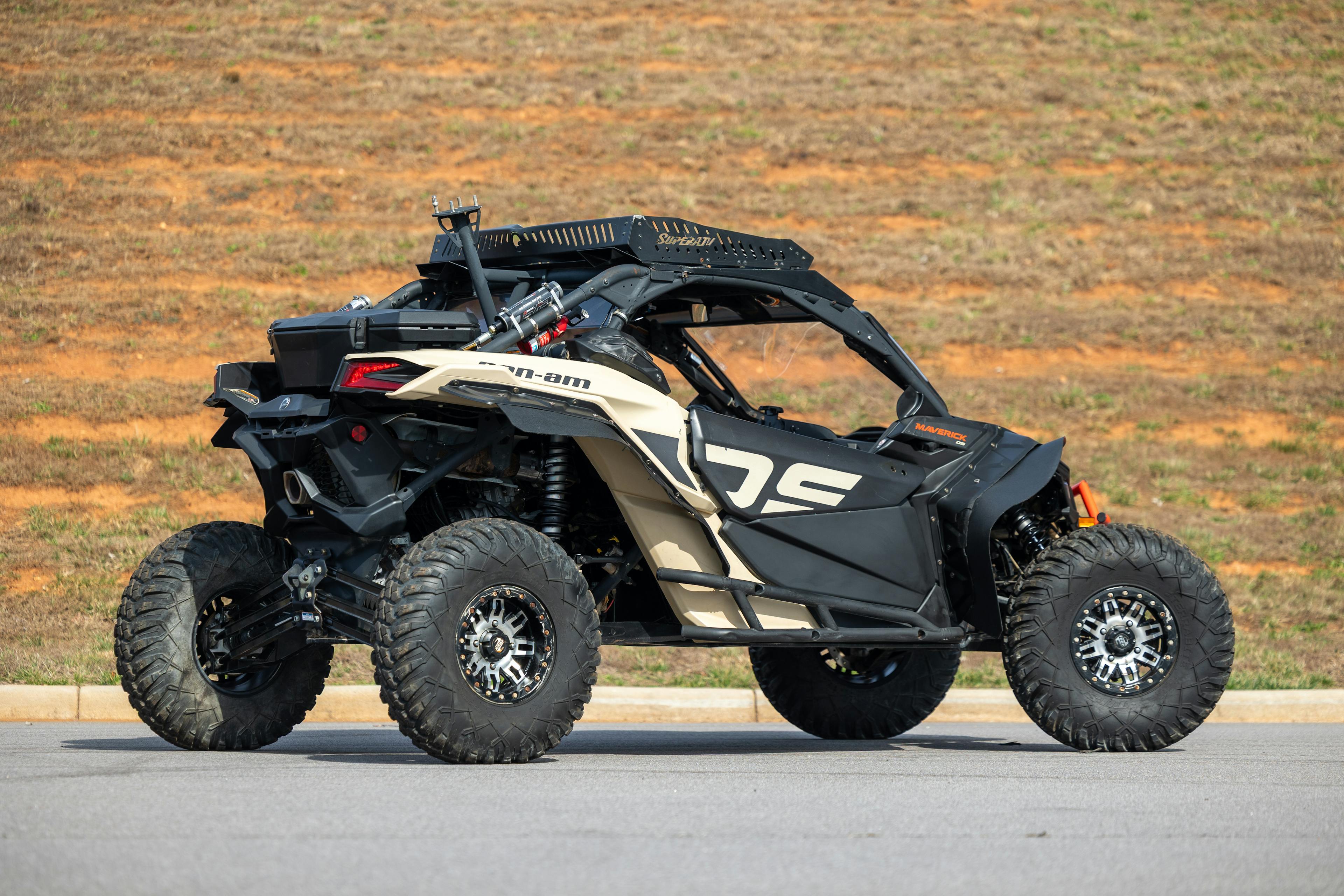 2023 Can-Am Maverick X3 DS Turbo RR rear passenger 3/4 wide