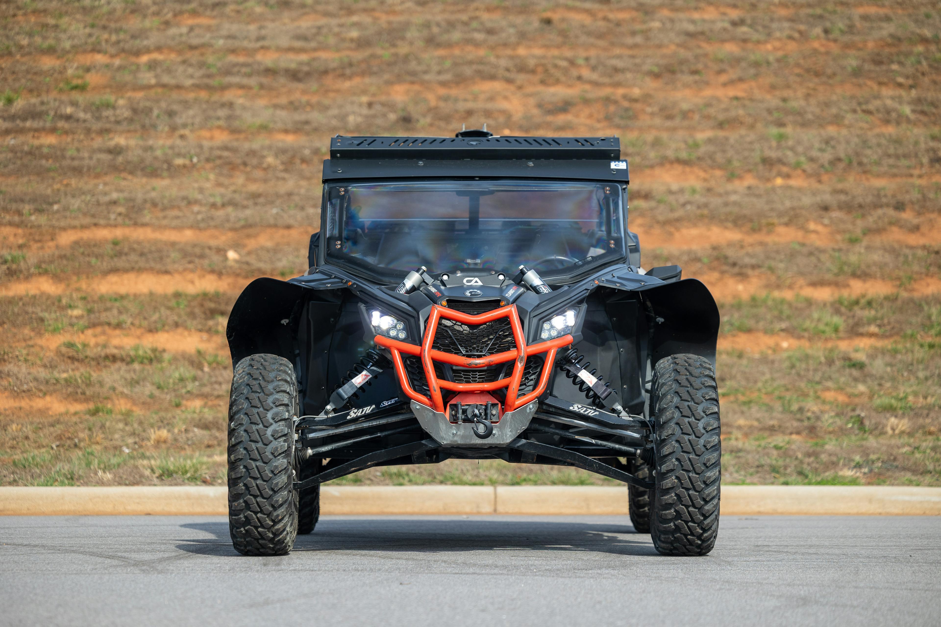 2023 Can-Am Maverick X3 DS Turbo RR front