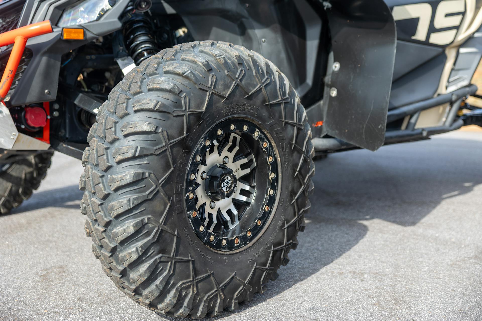 2023 Can-Am Maverick X3 DS Turbo RR driver front tire