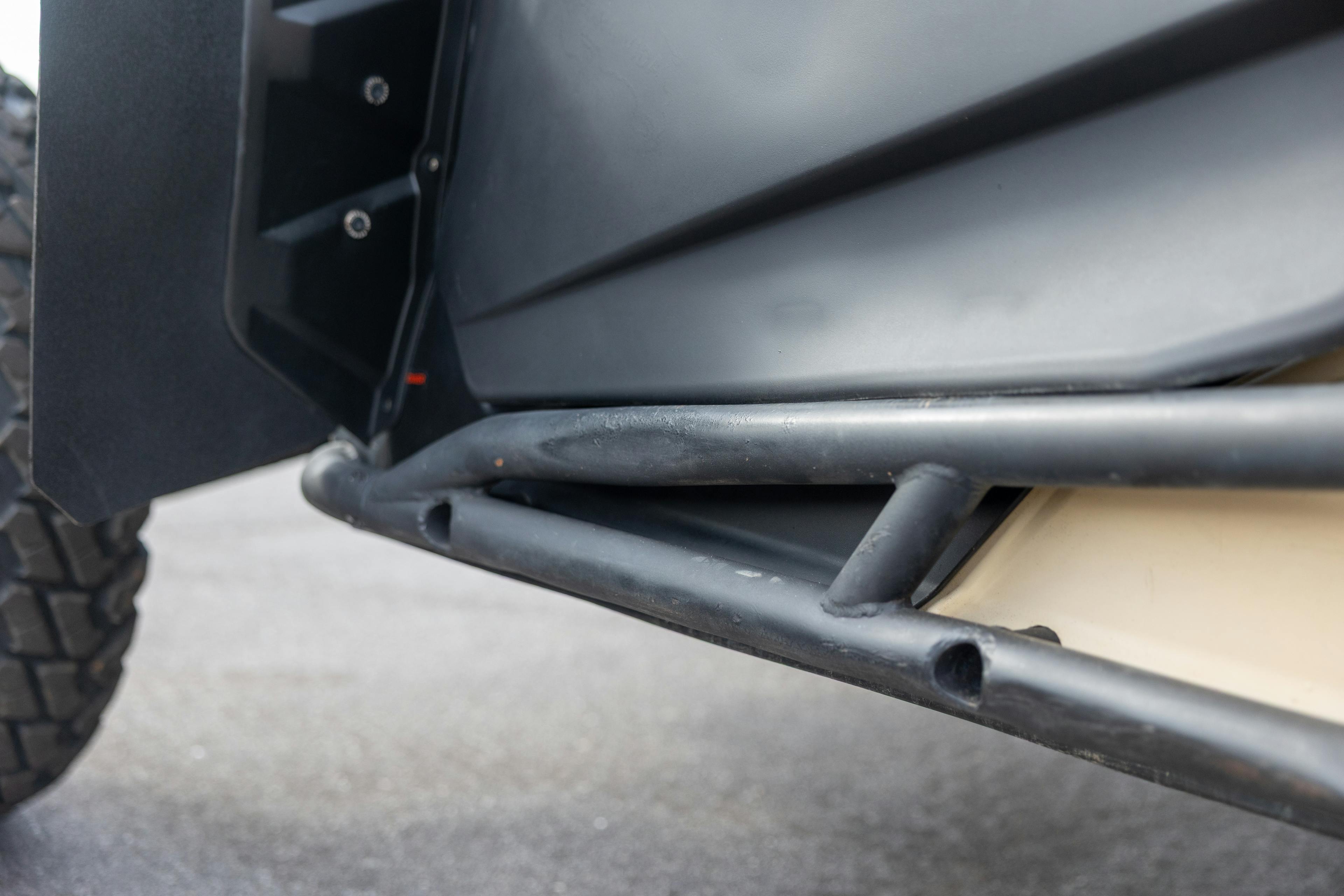 2023 Can-Am Maverick X3 DS Turbo RR driver slider 2