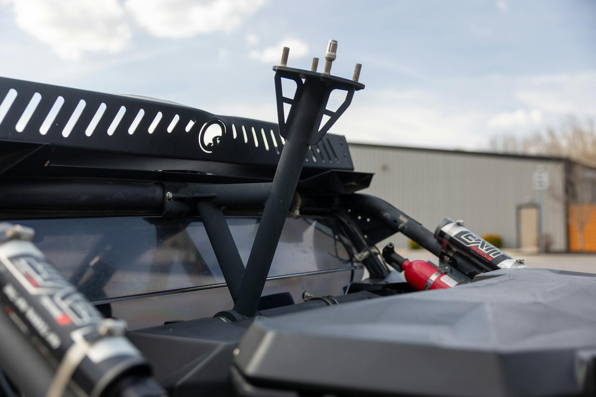 2023 Can-Am Maverick X3 DS Turbo RR spare tire mount