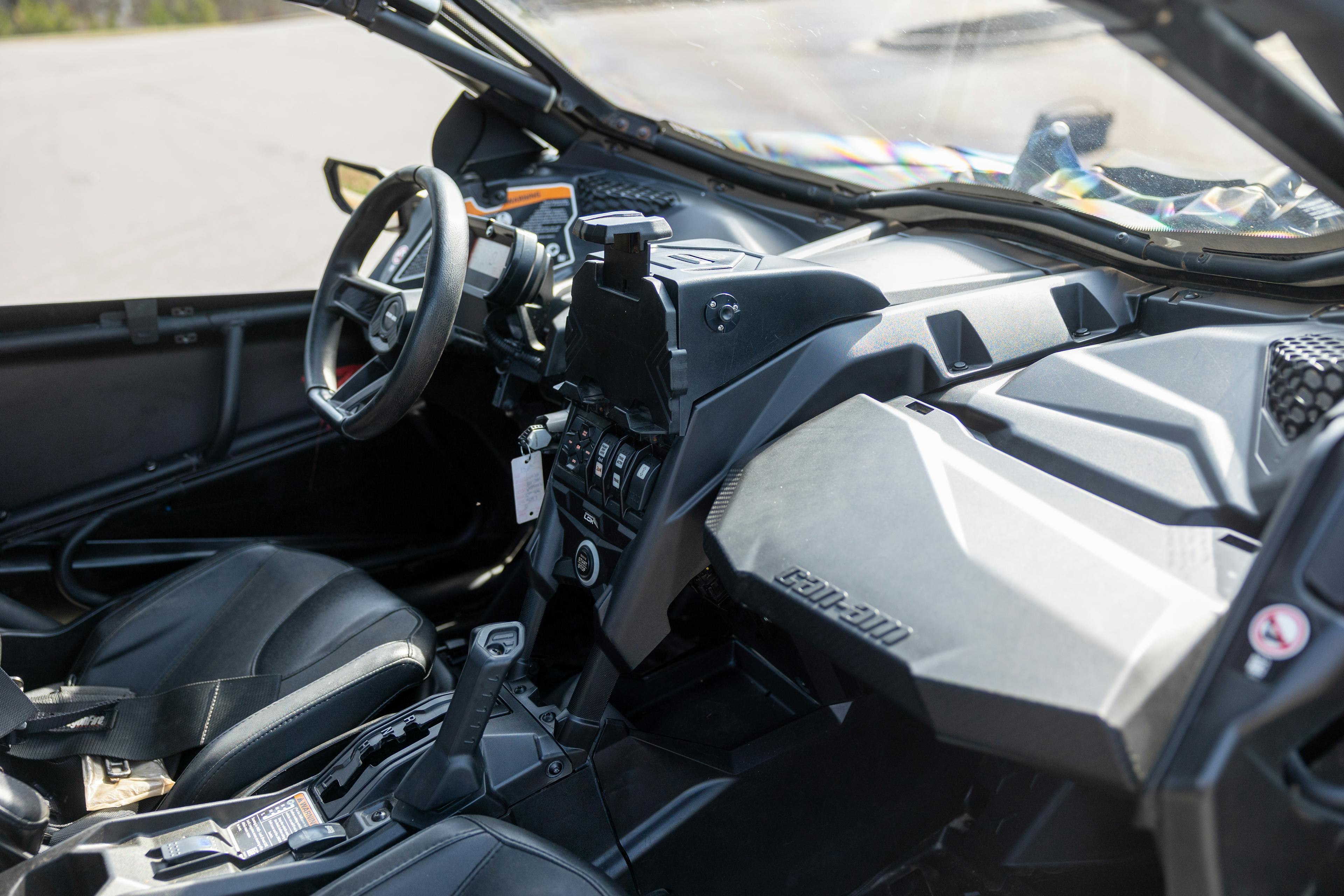 2023 Can-Am Maverick X3 DS Turbo RR dash front pass side