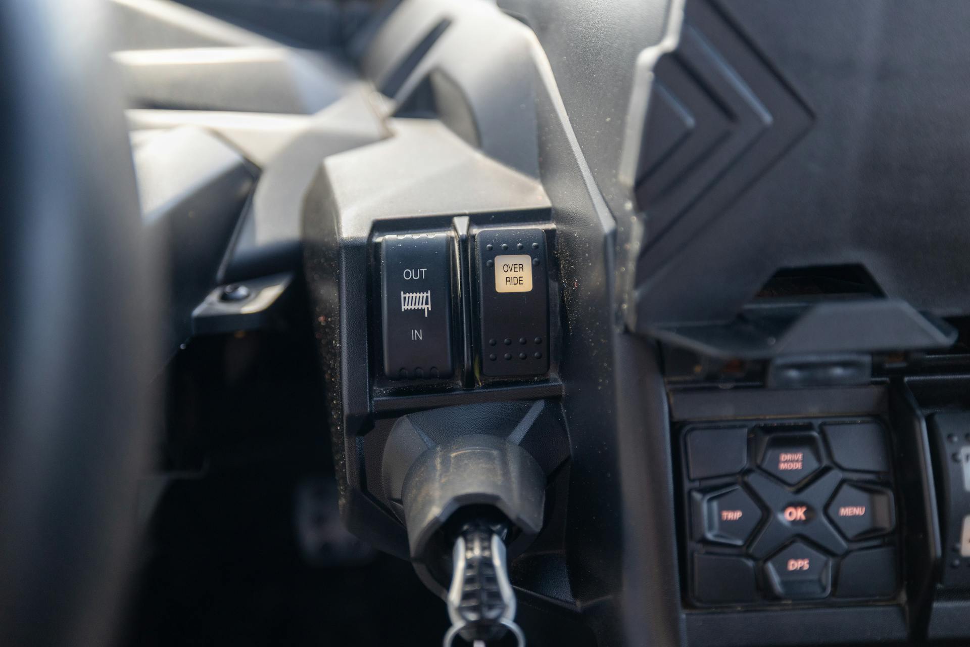 2023 Can-Am Maverick X3 DS Turbo RR winch switch