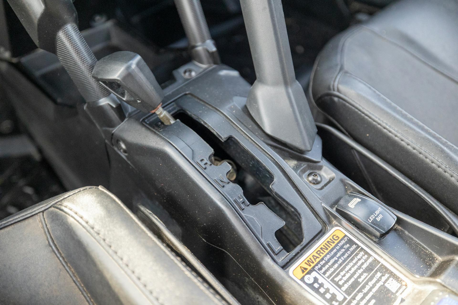 2023 Can-Am Maverick X3 DS Turbo RR shifter