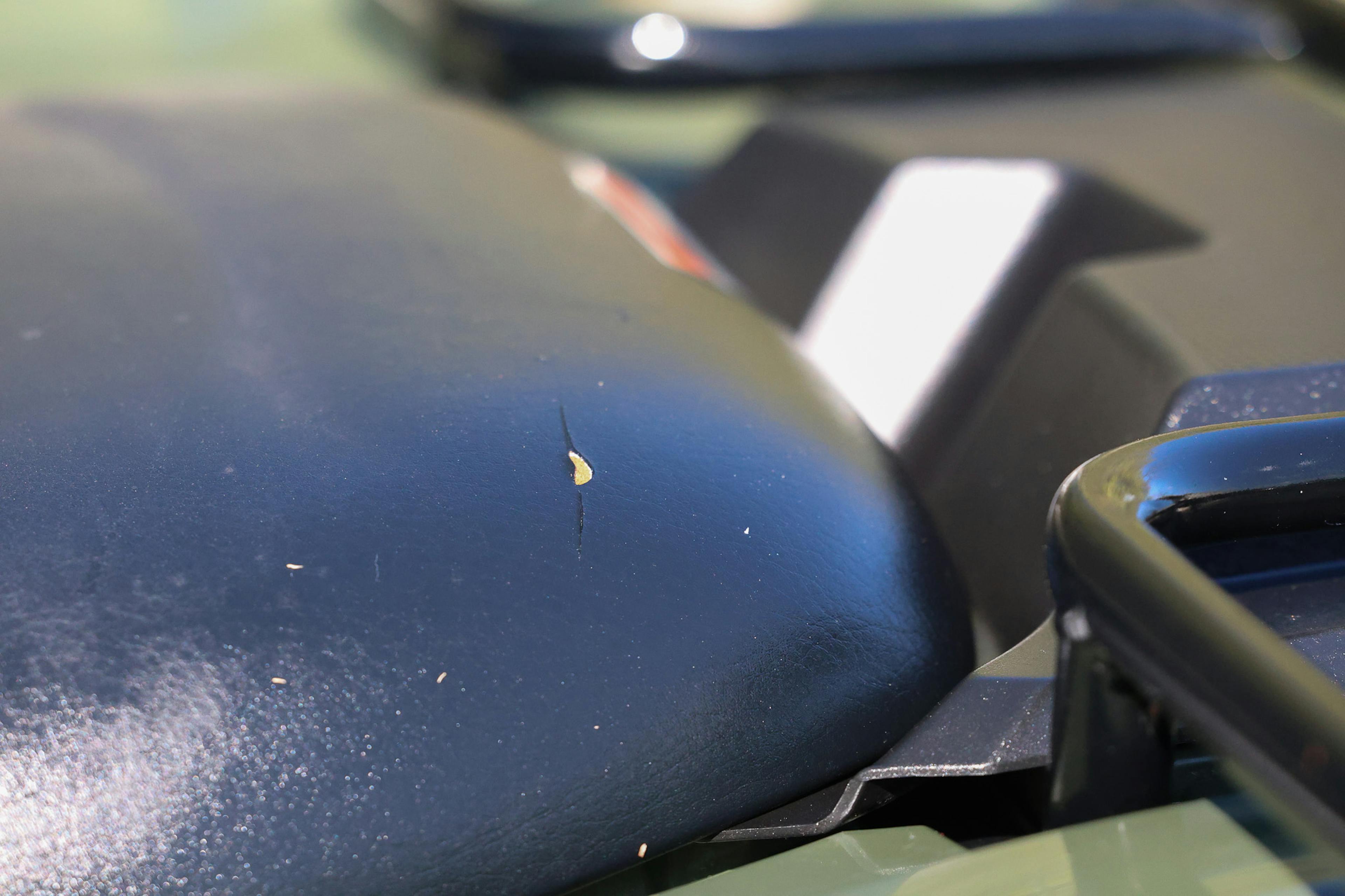 2017 Honda FourTrax Foreman 4x4 seat cover hole detail