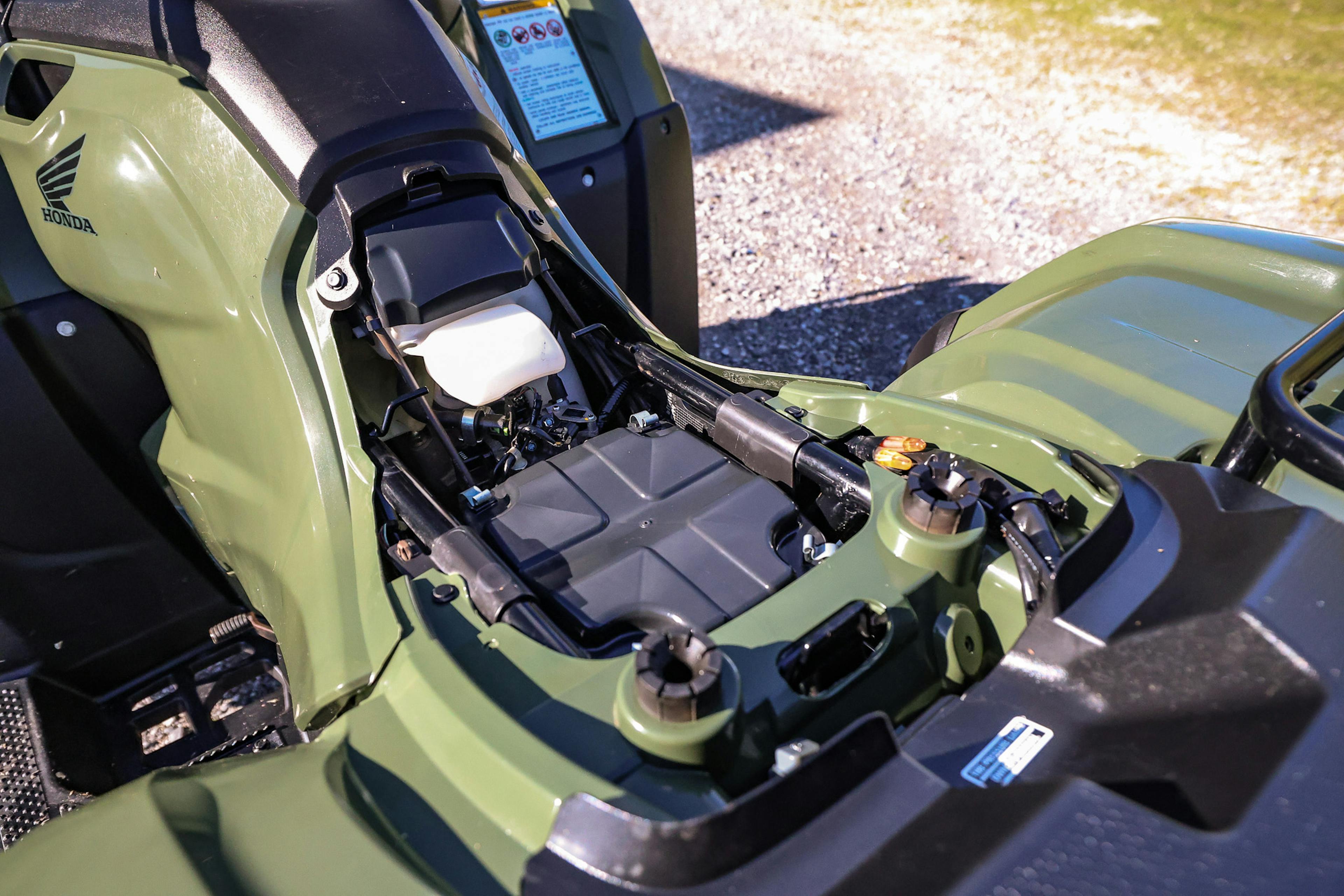 2017 Honda FourTrax Foreman 4x4 seat off