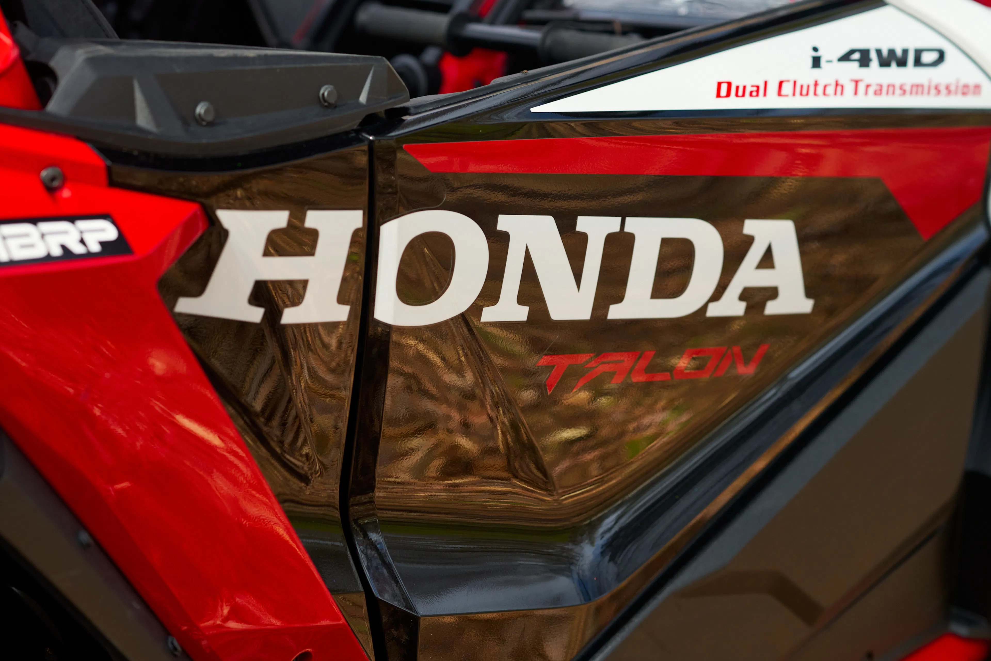 2024 Honda Talon 1000-R windshield driver door