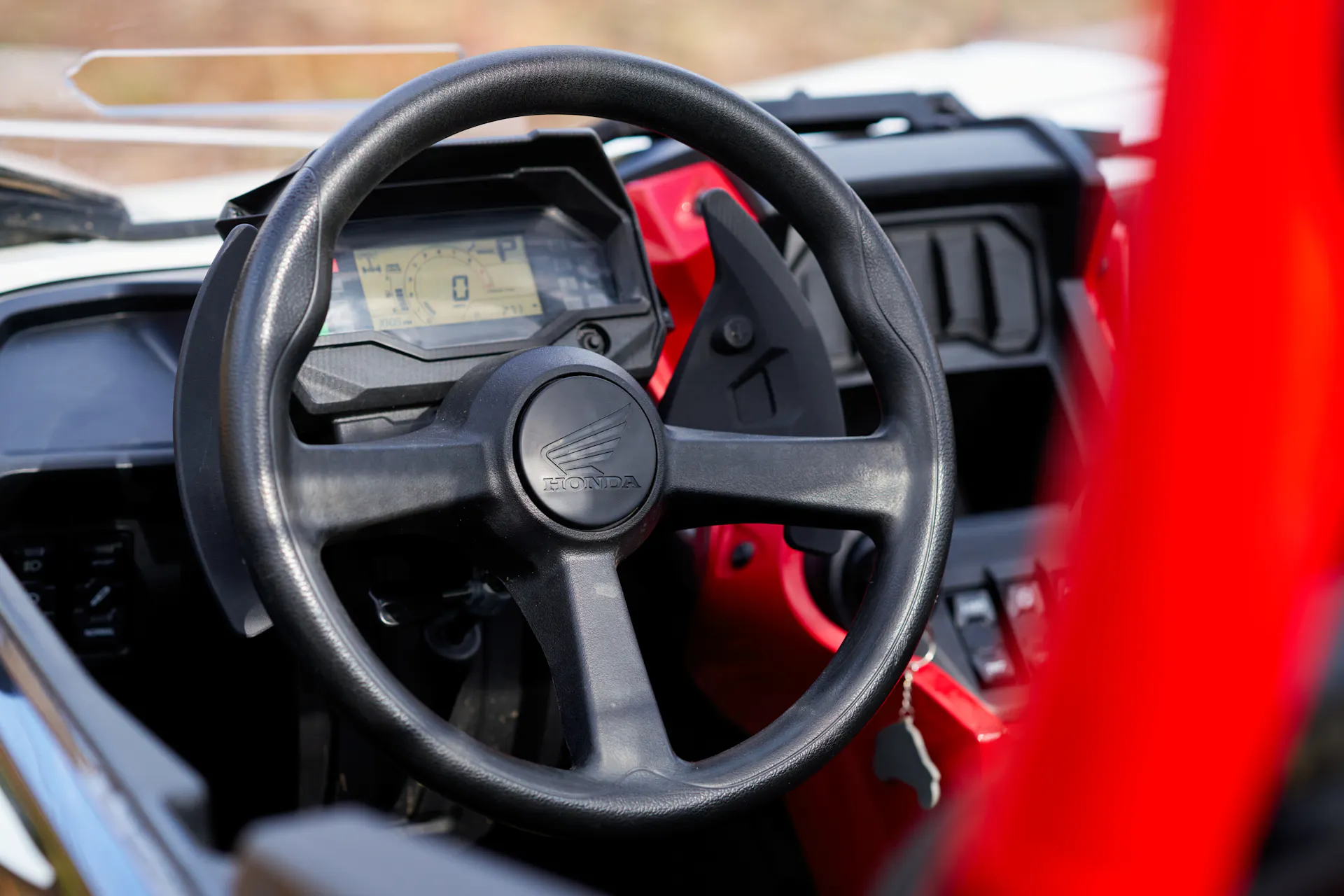 2024 Honda Talon 1000-R windshield wheel/dash