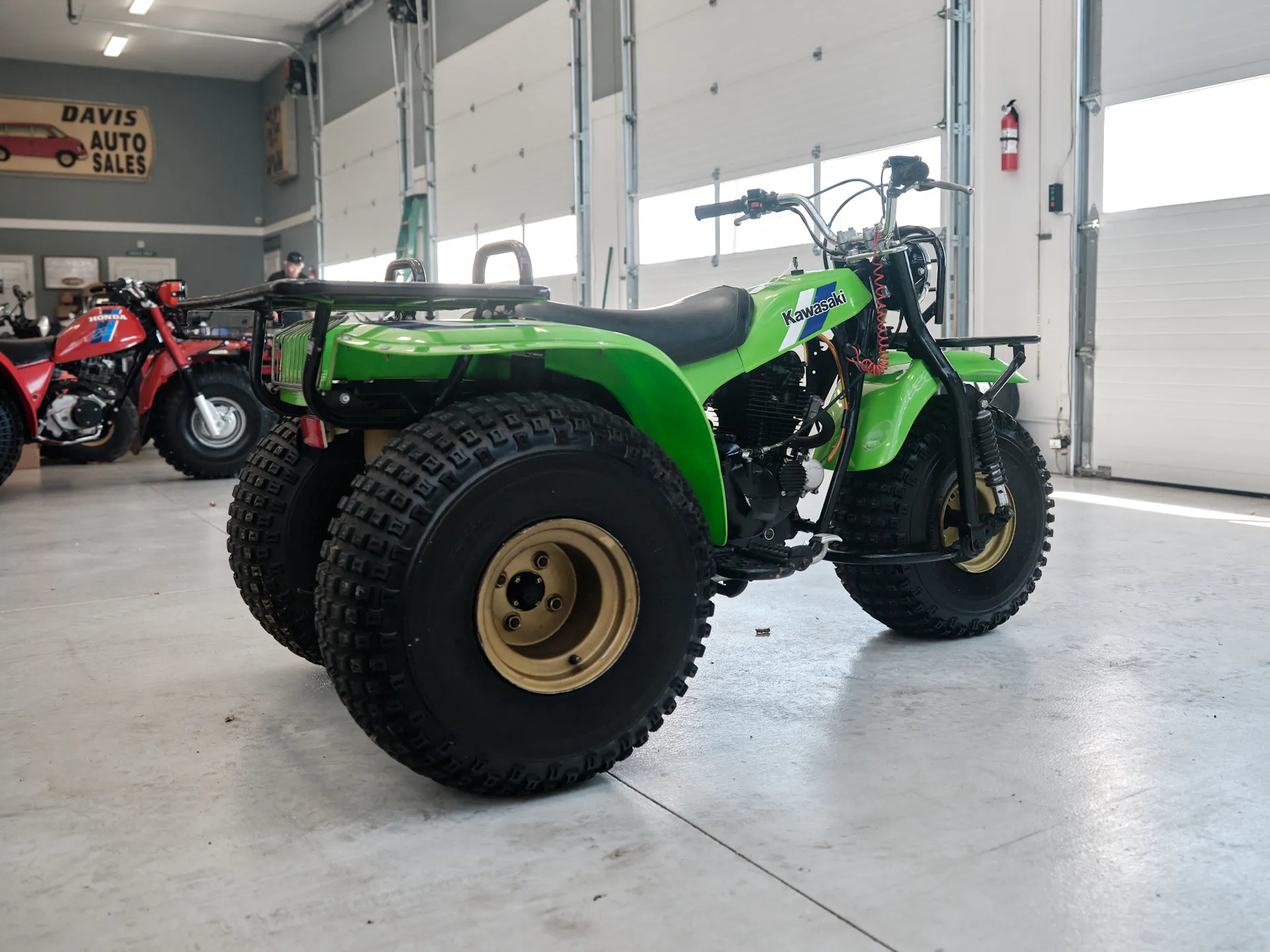 1985 Kawasaki KLT 250 right rear side