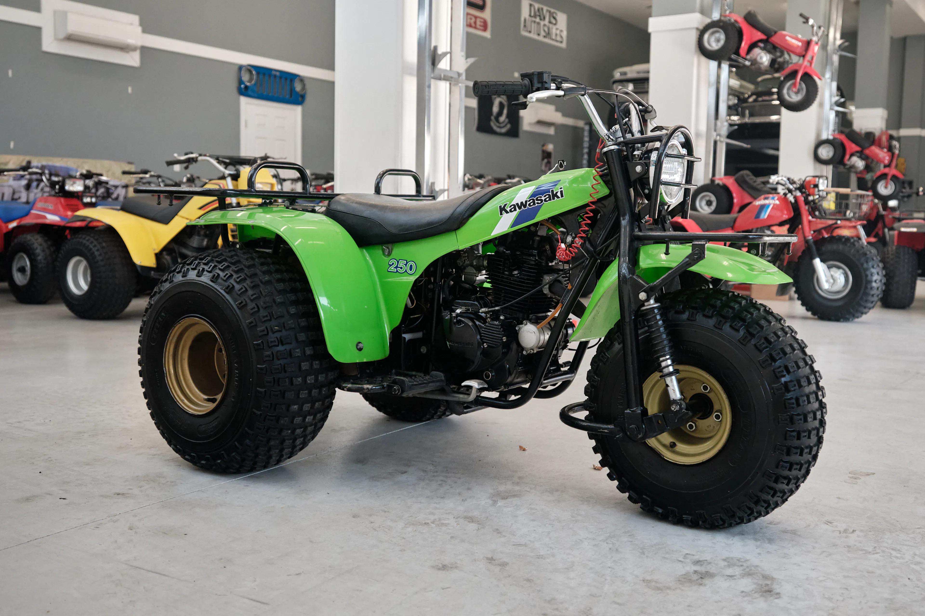 1985 Kawasaki KLT 250 right front 3/4