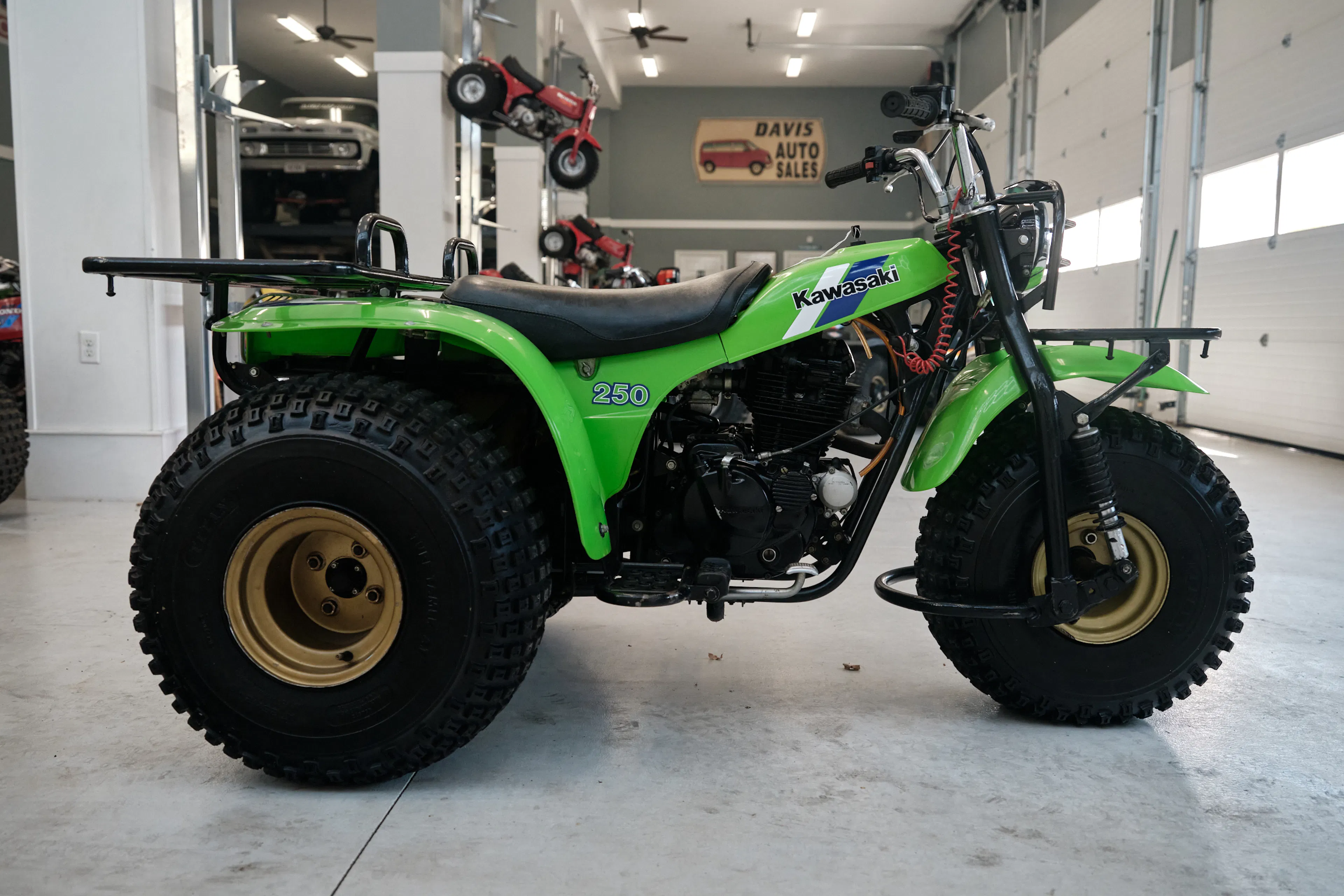 1985 Kawasaki KLT 250 right side