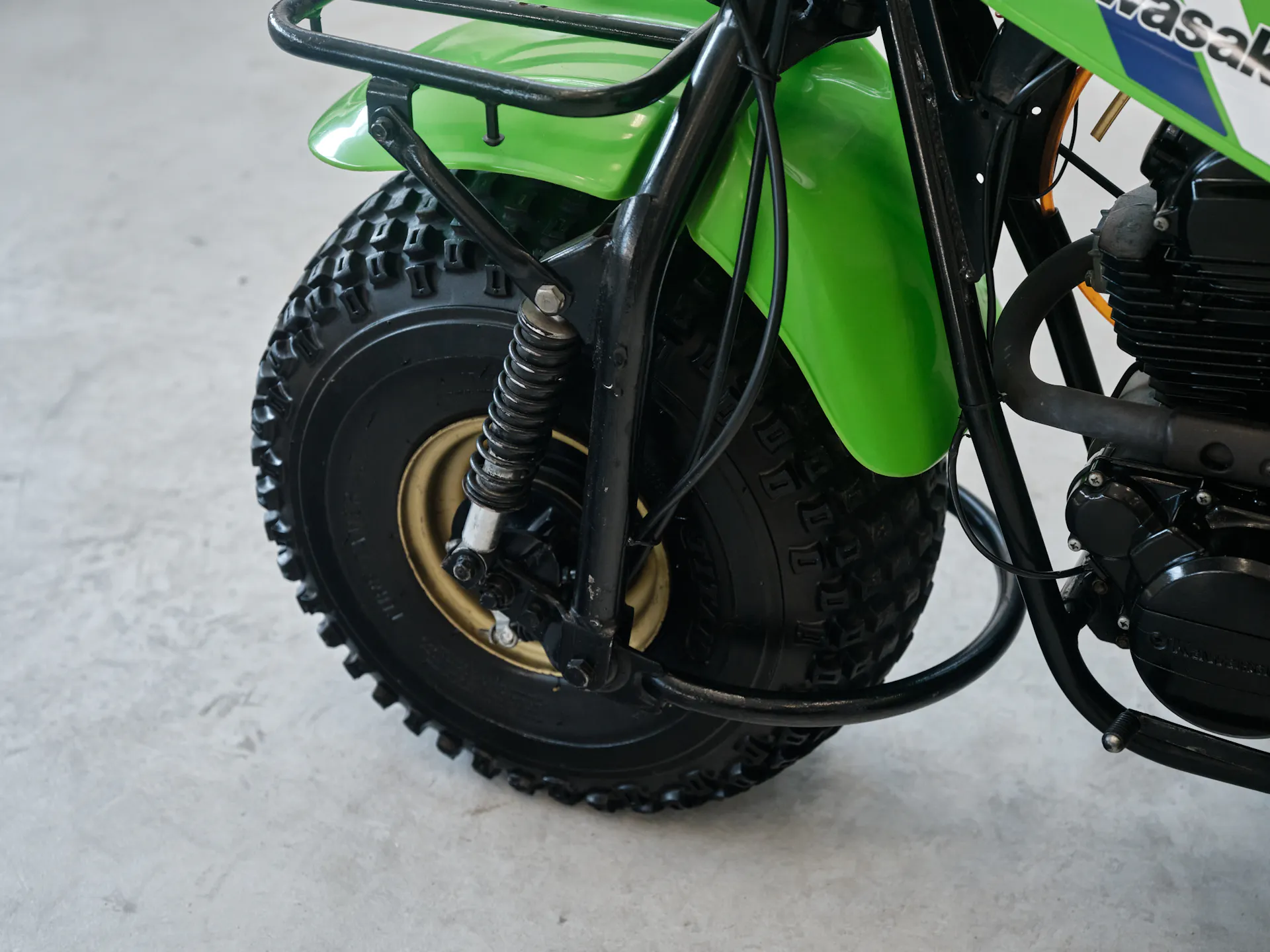 1985 Kawasaki KLT 250 front tire/shock/brake