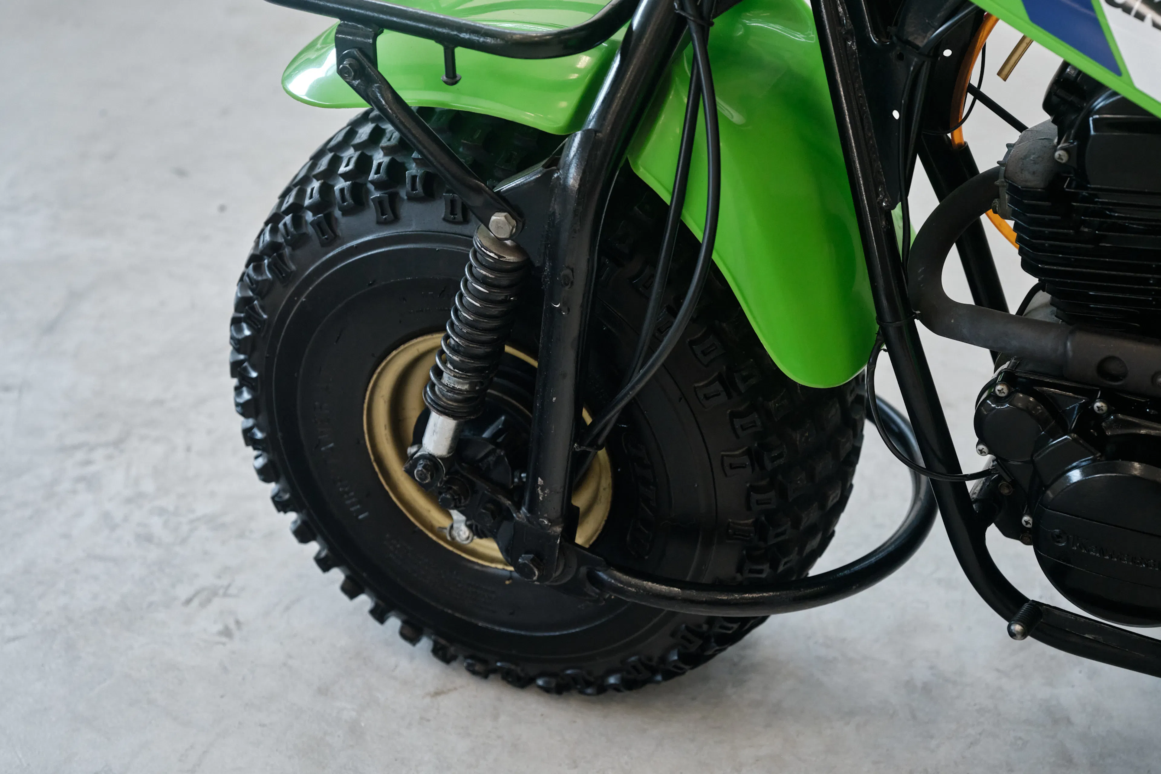 1985 Kawasaki KLT 250 front tire/shock/brake
