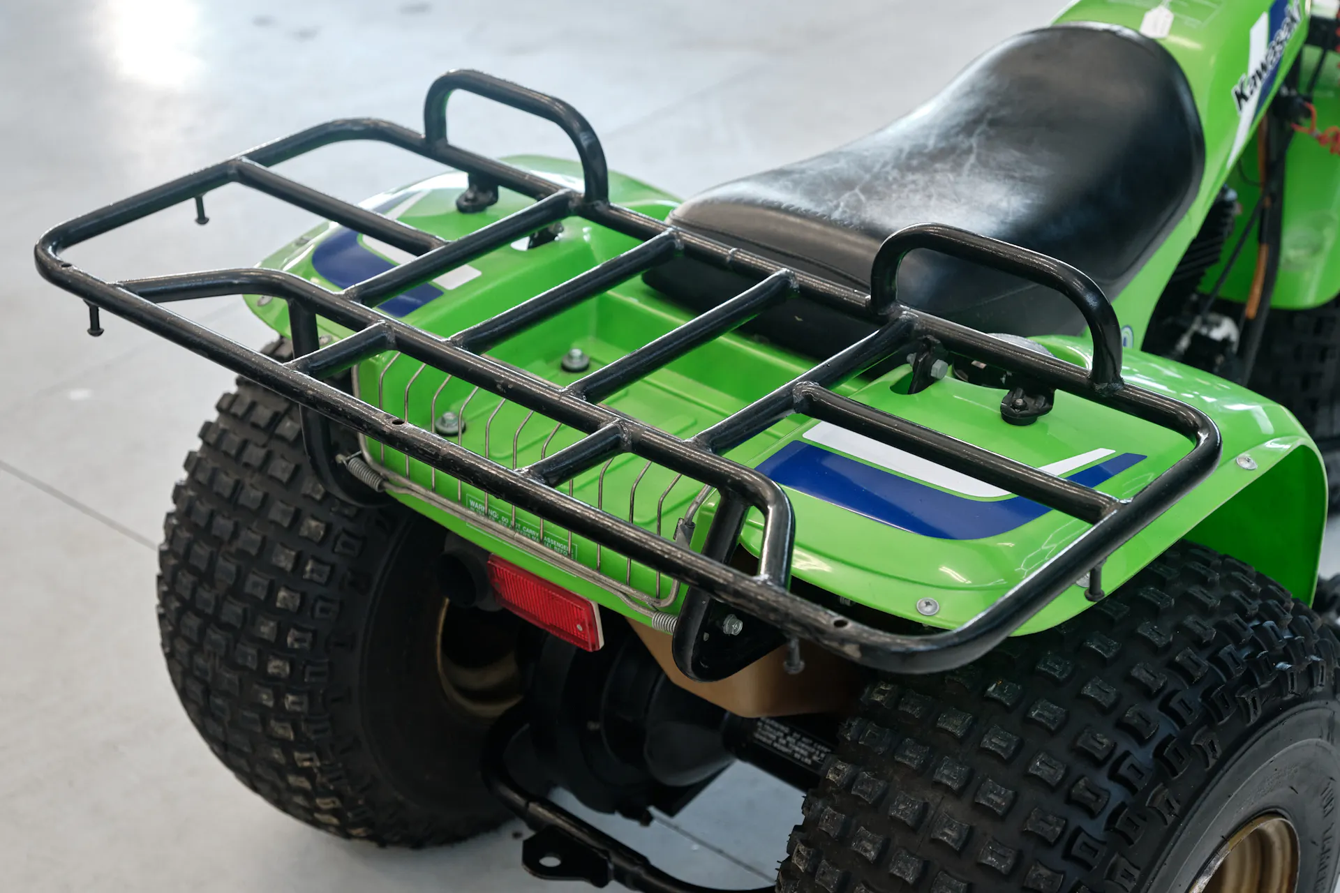 1985 Kawasaki KLT 250 rear rack close