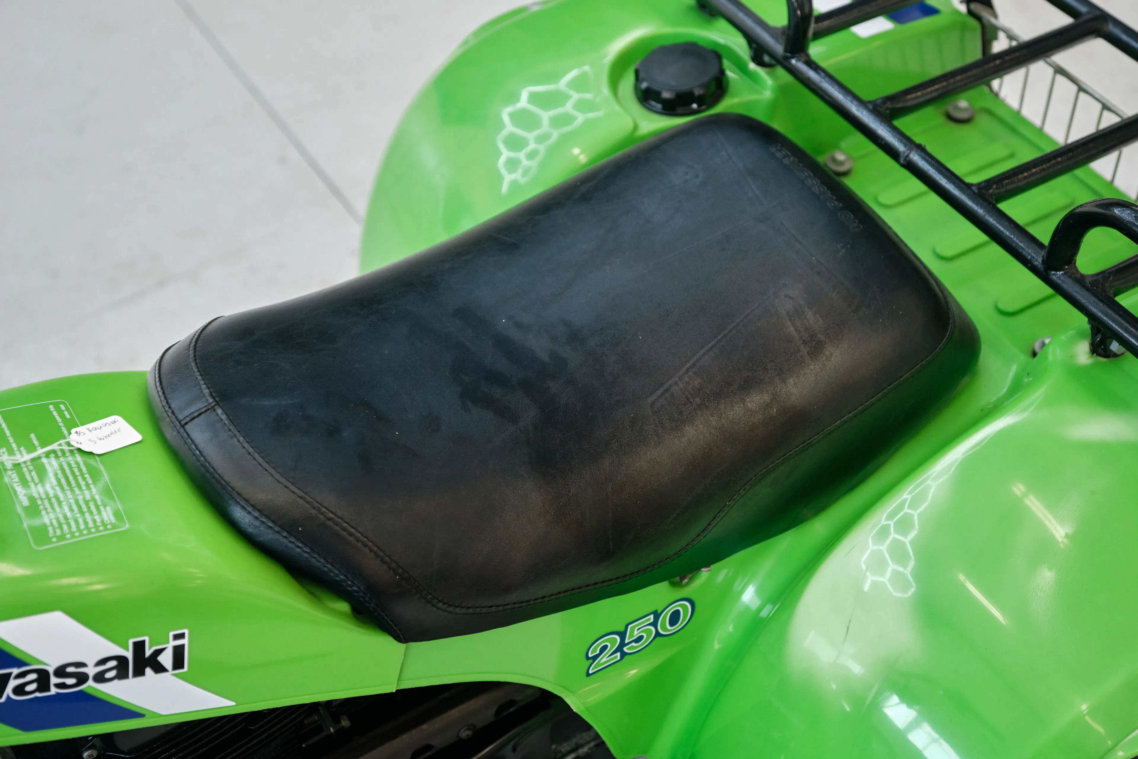 1985 Kawasaki KLT 250 seat