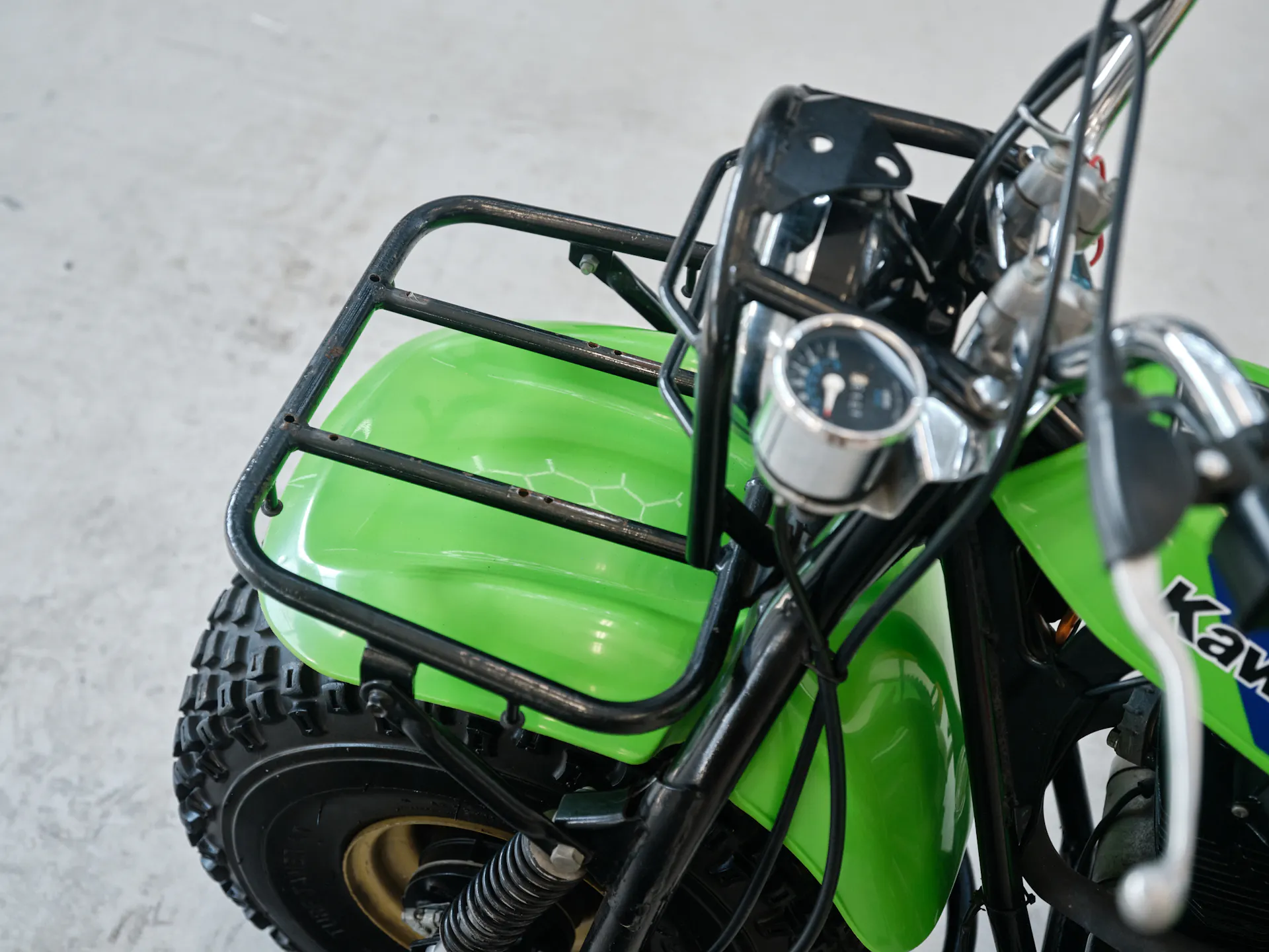 1985 Kawasaki KLT 250 gauges/front rack
