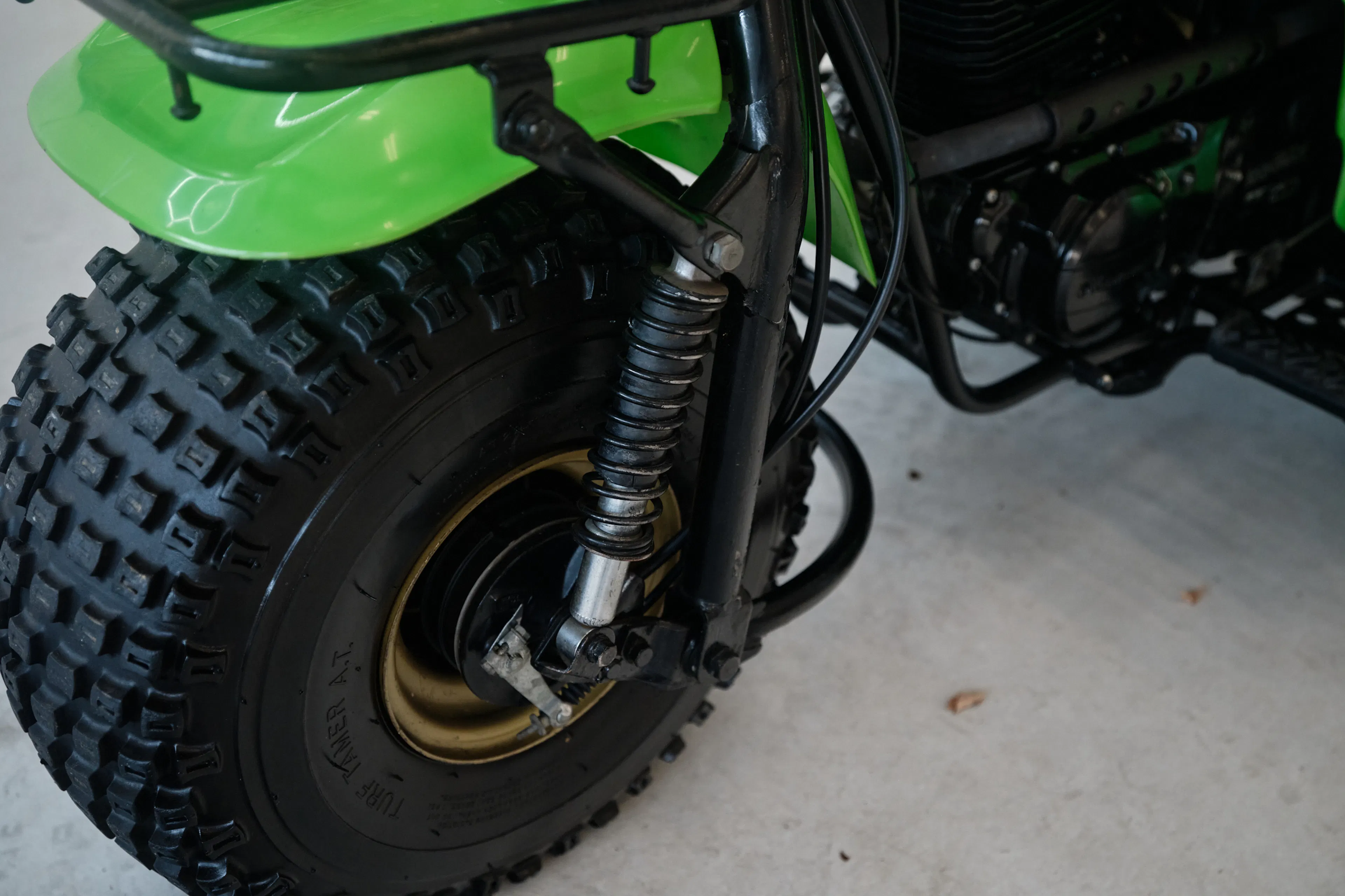 1985 Kawasaki KLT 250 front fender/suspension