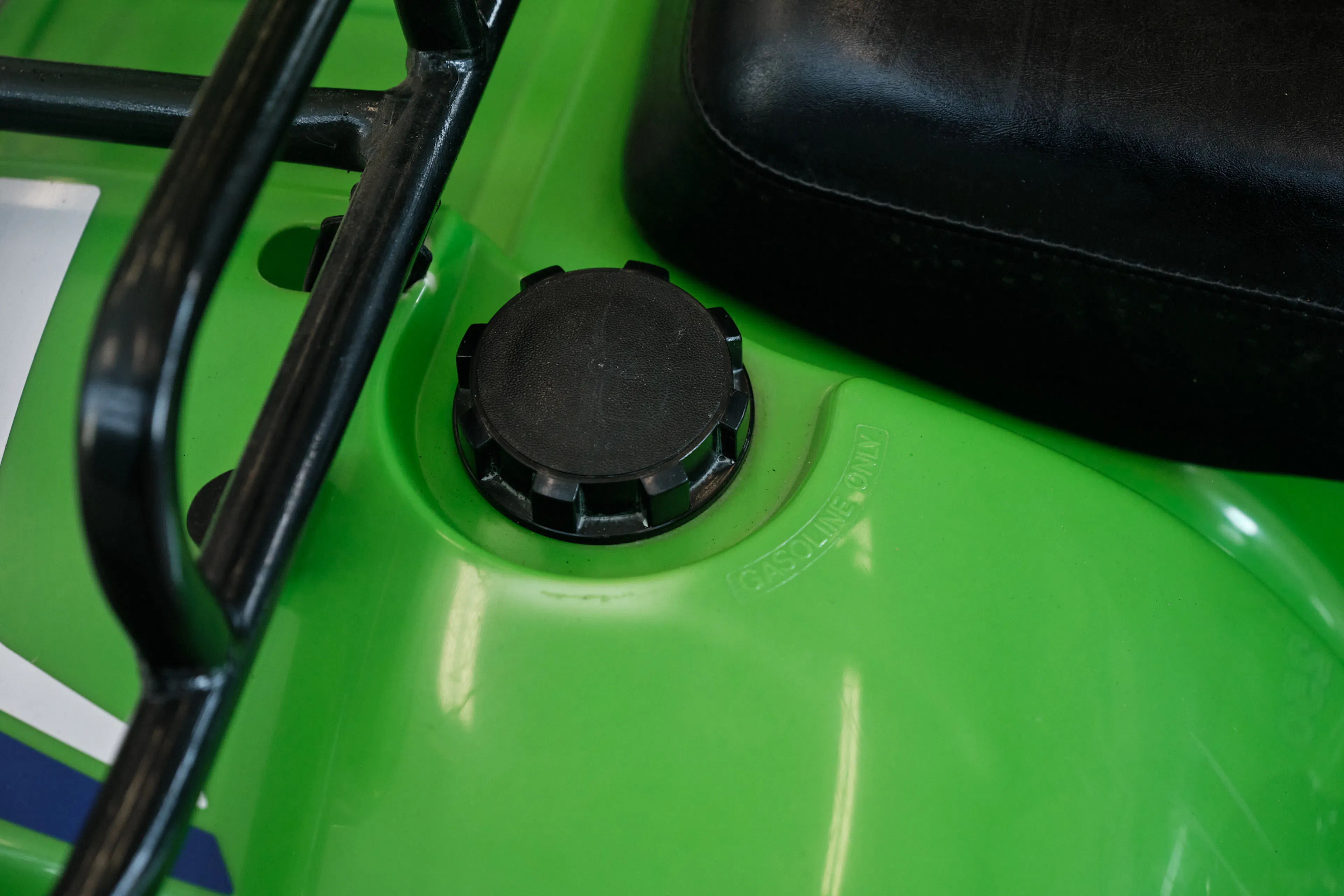 1985 Kawasaki KLT 250 gas cap