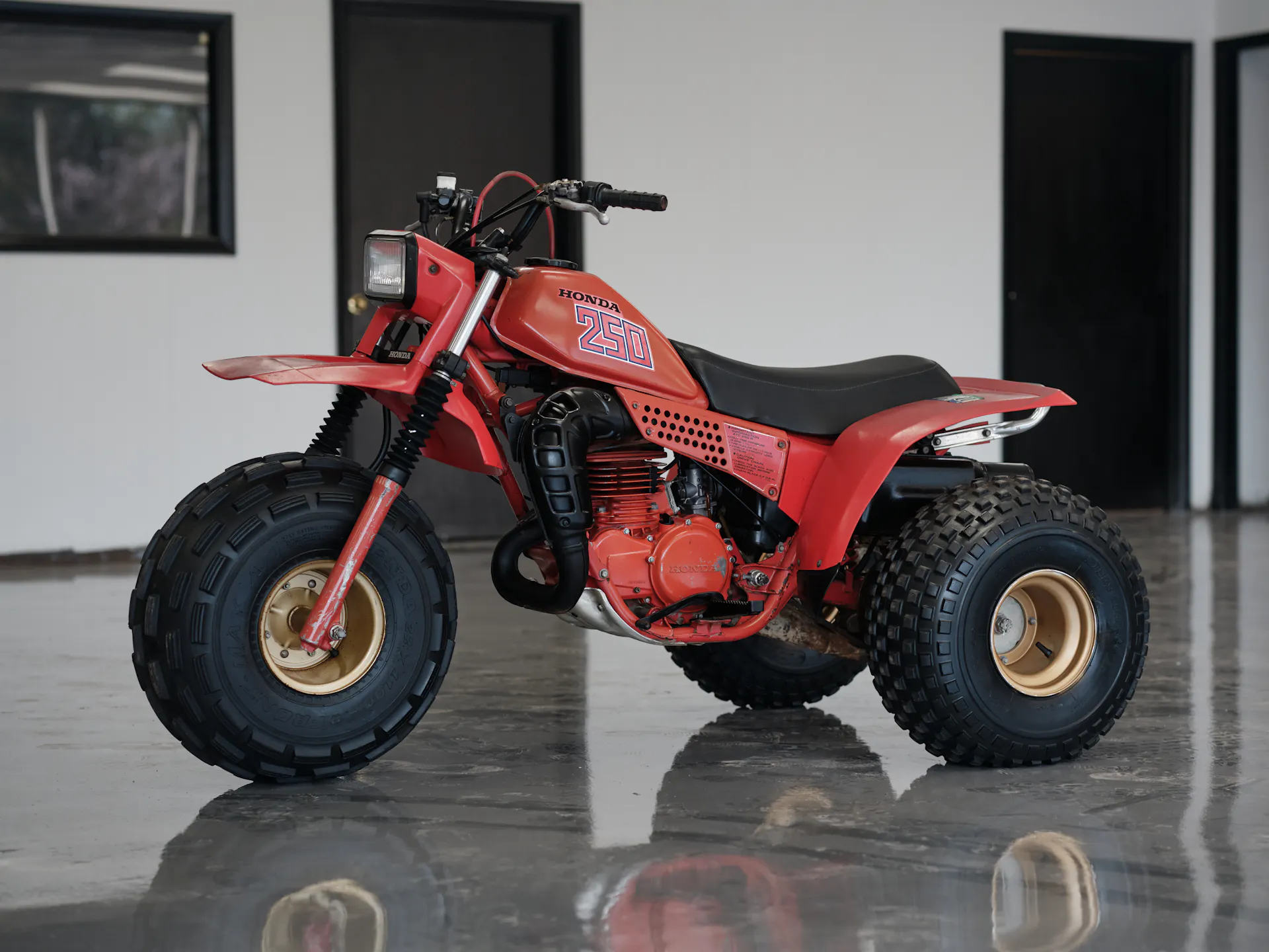 1982 Honda ATC 250R front right side wide 