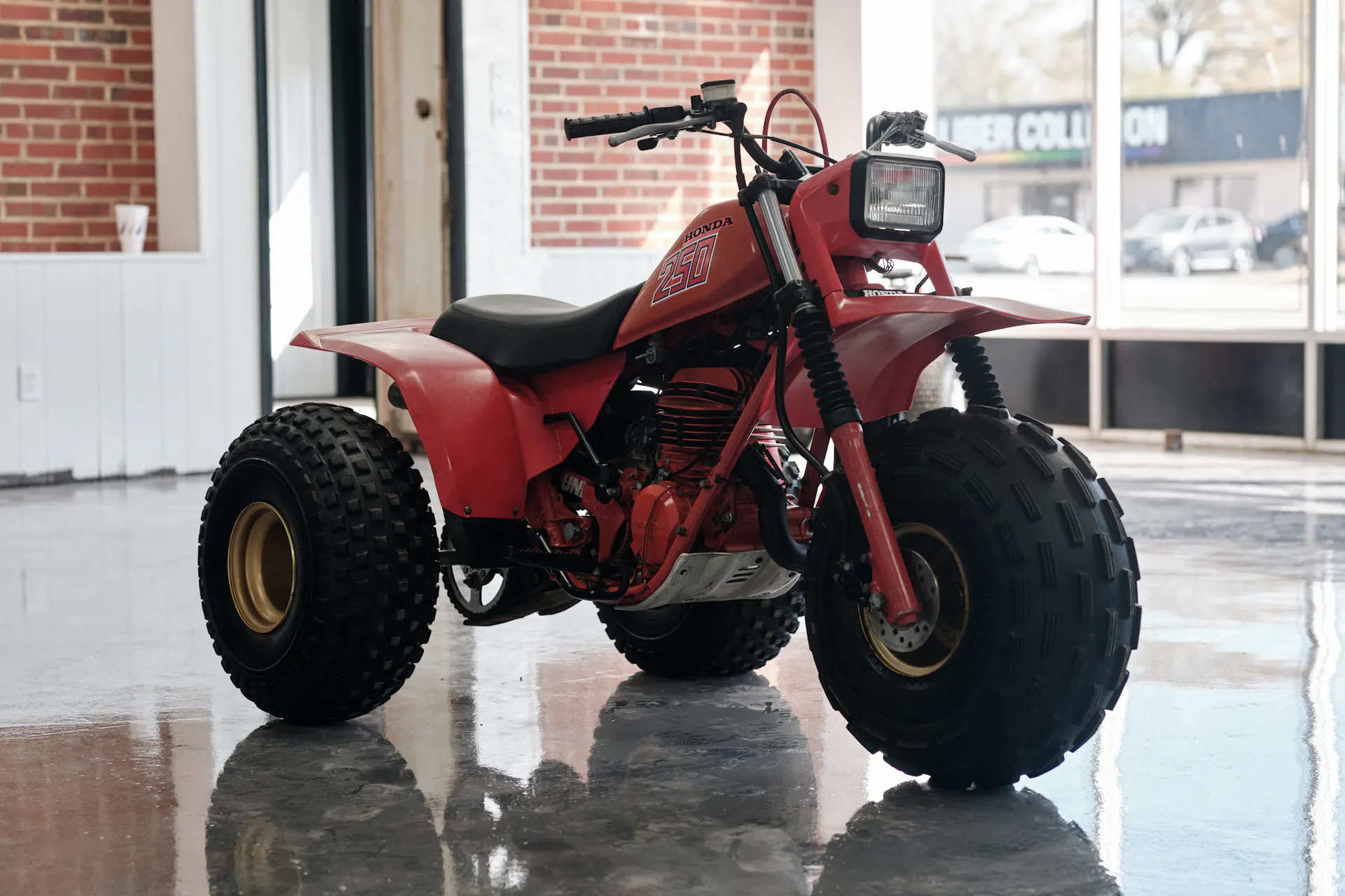 1982 Honda ATC 250R front 3/4 narrow