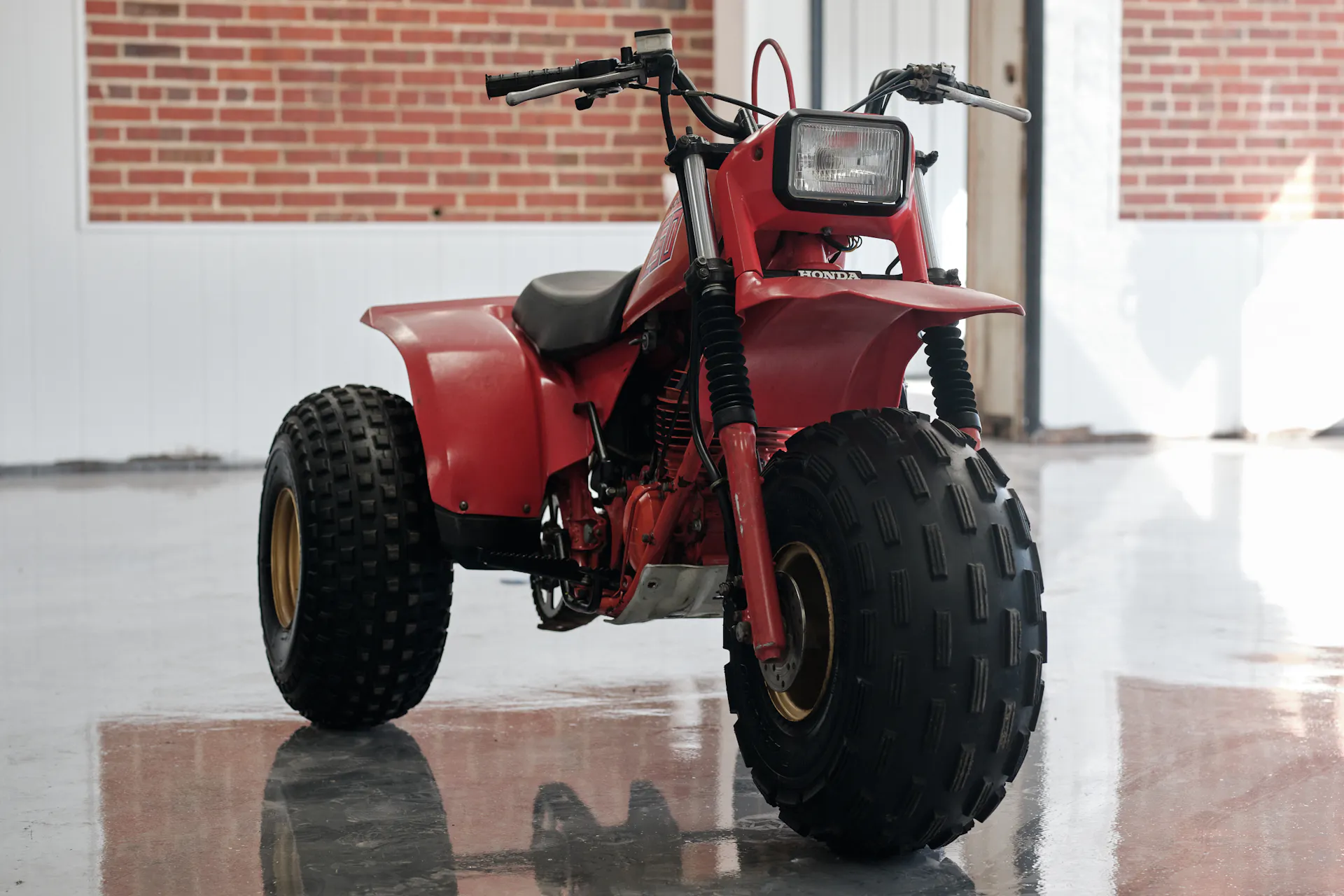 1982 Honda ATC 250R front 3/4 close