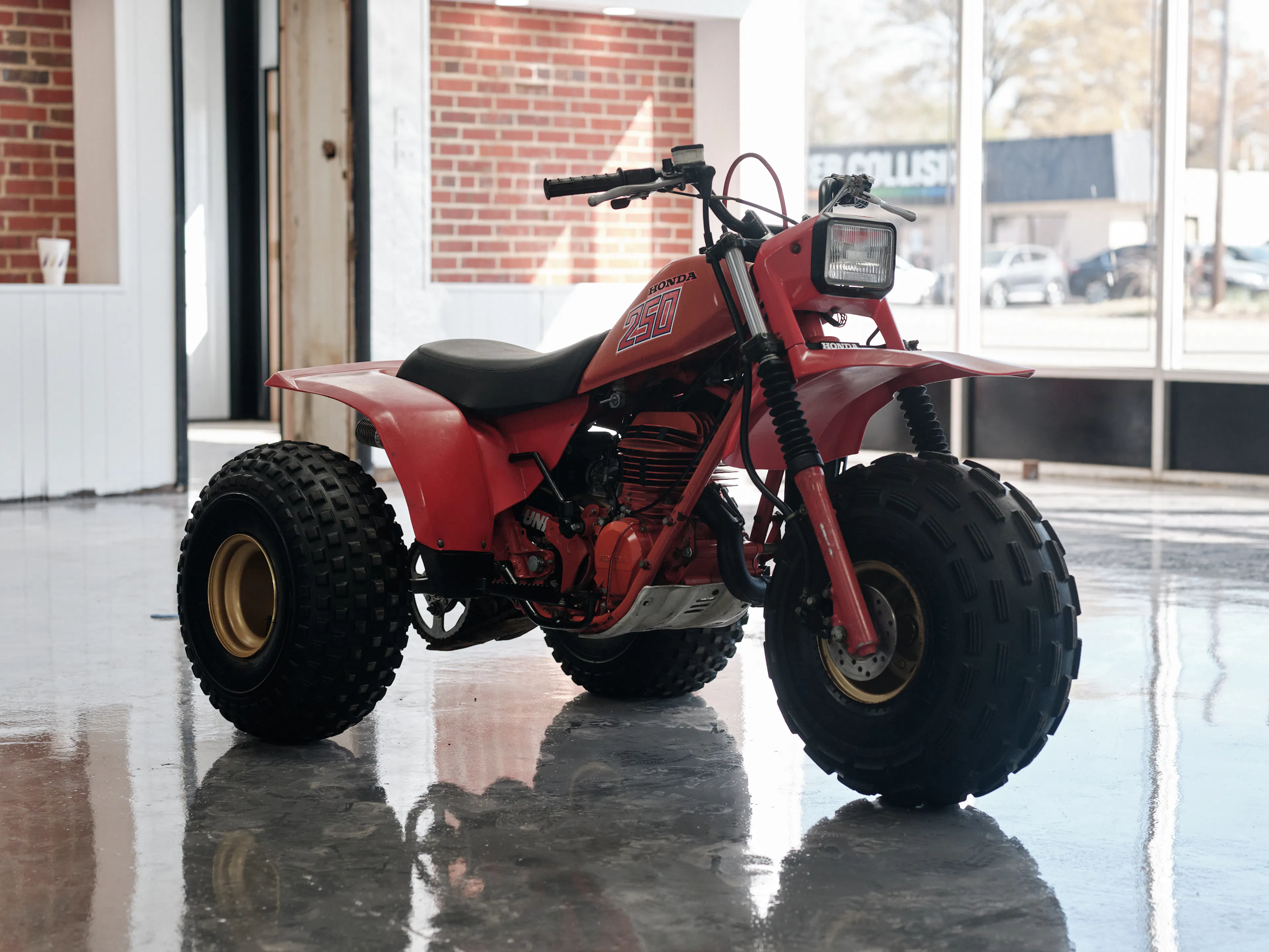 1982 Honda ATC 250R front 3/4 close 2