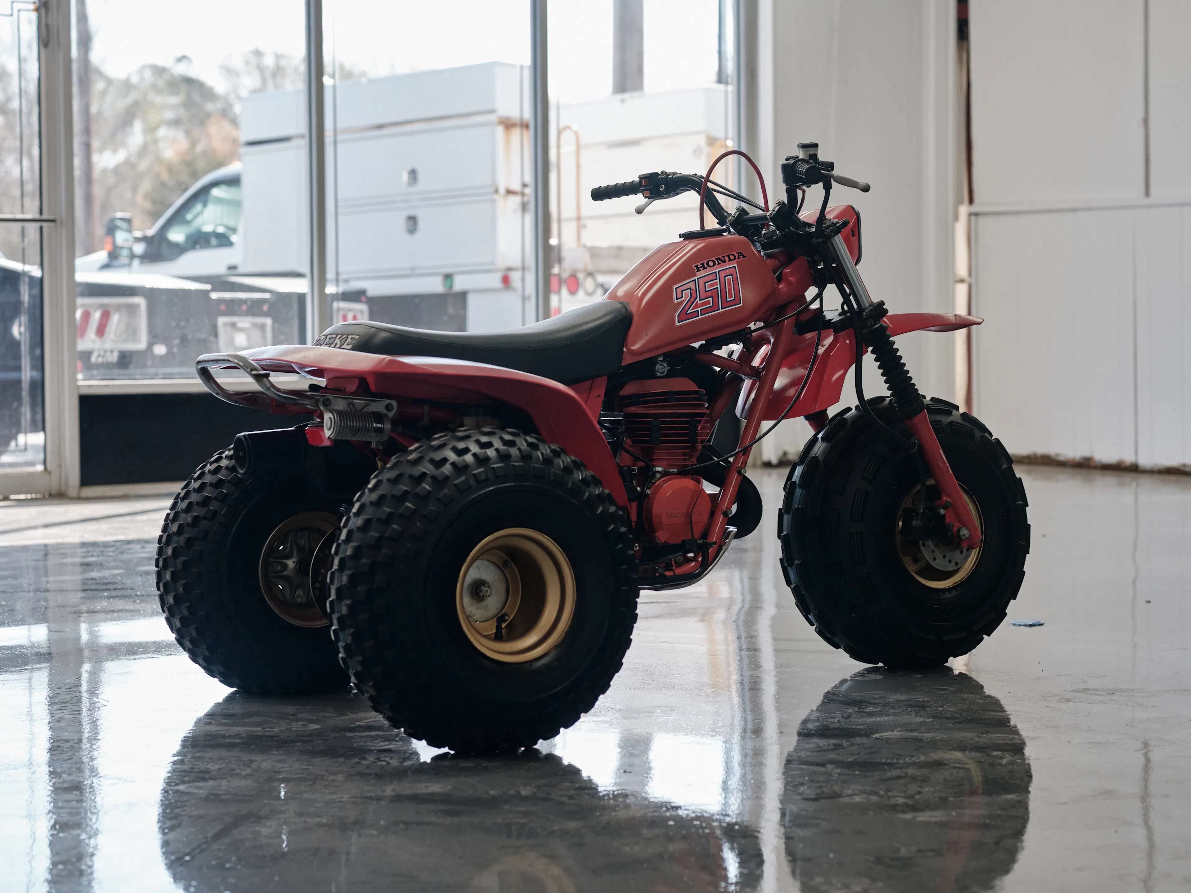 1982 Honda ATC 250R left 3/4 rear