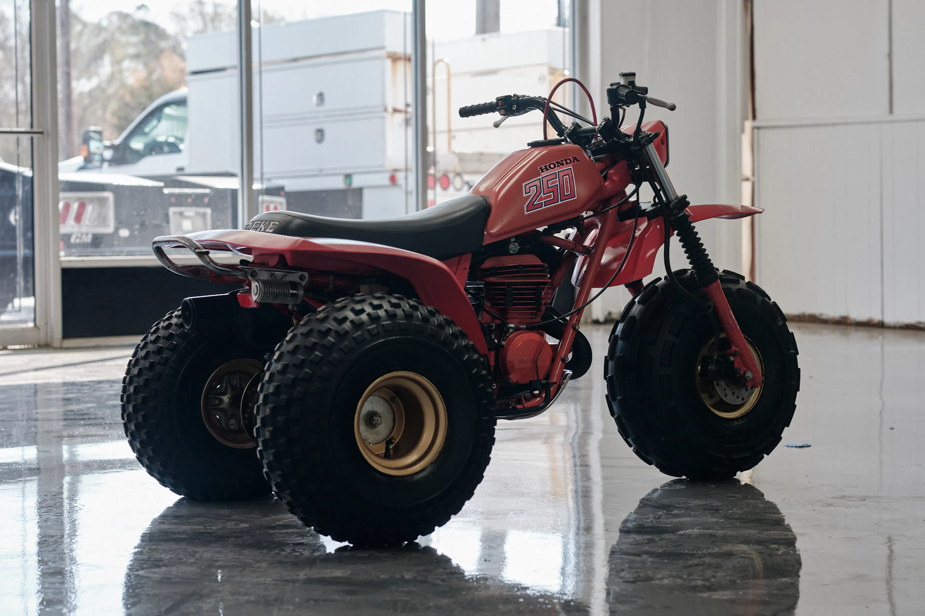 1982 Honda ATC 250R left 3/4 rear