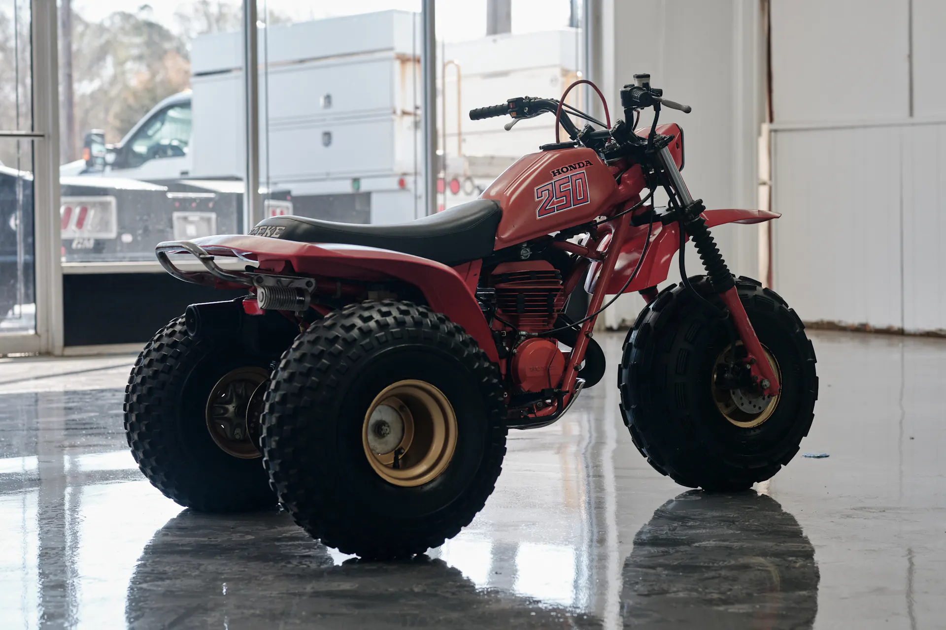 1982 Honda ATC 250R left 3/4 rear