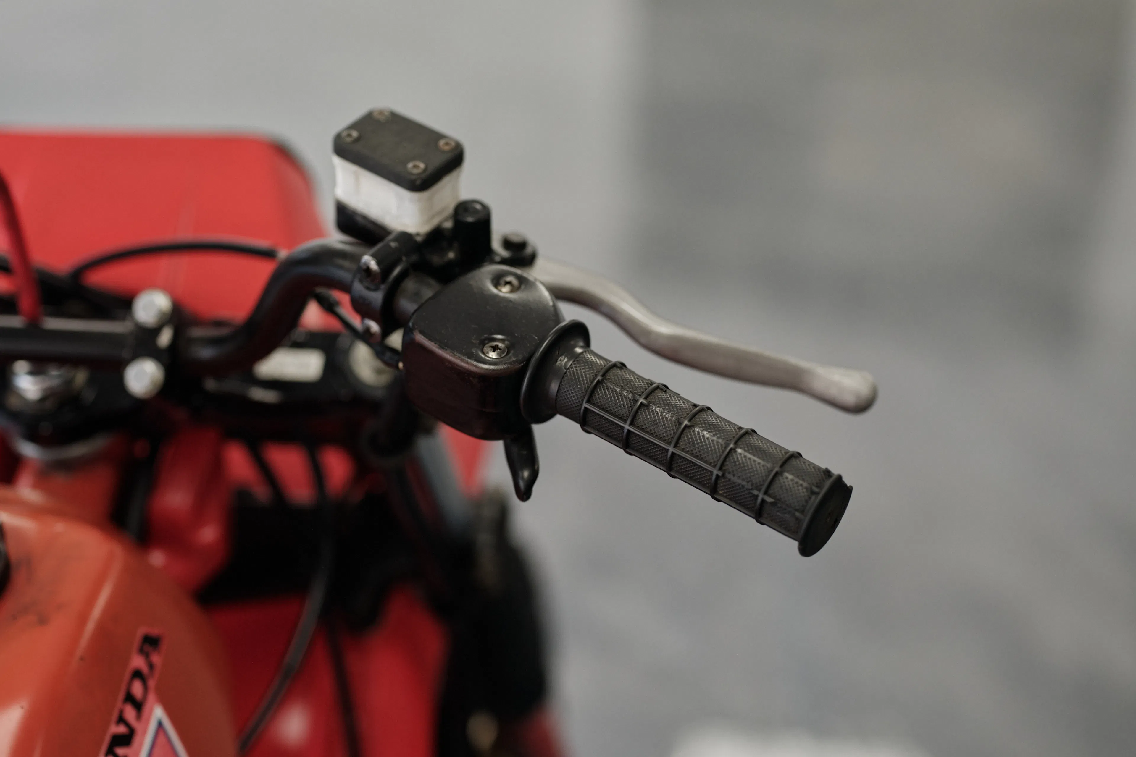 1982 Honda ATC 250R right grip rear