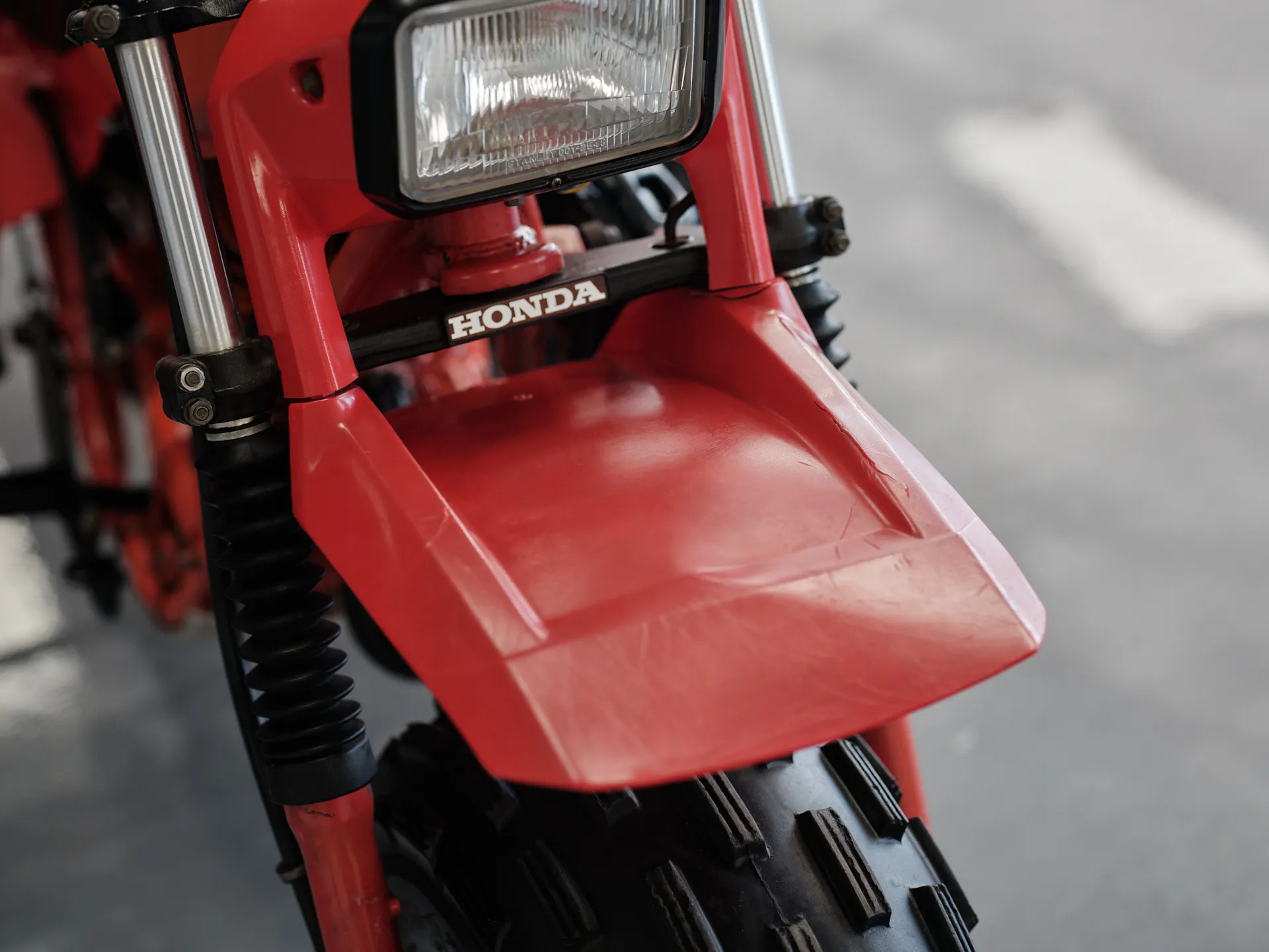 1982 Honda ATC 250R front end close