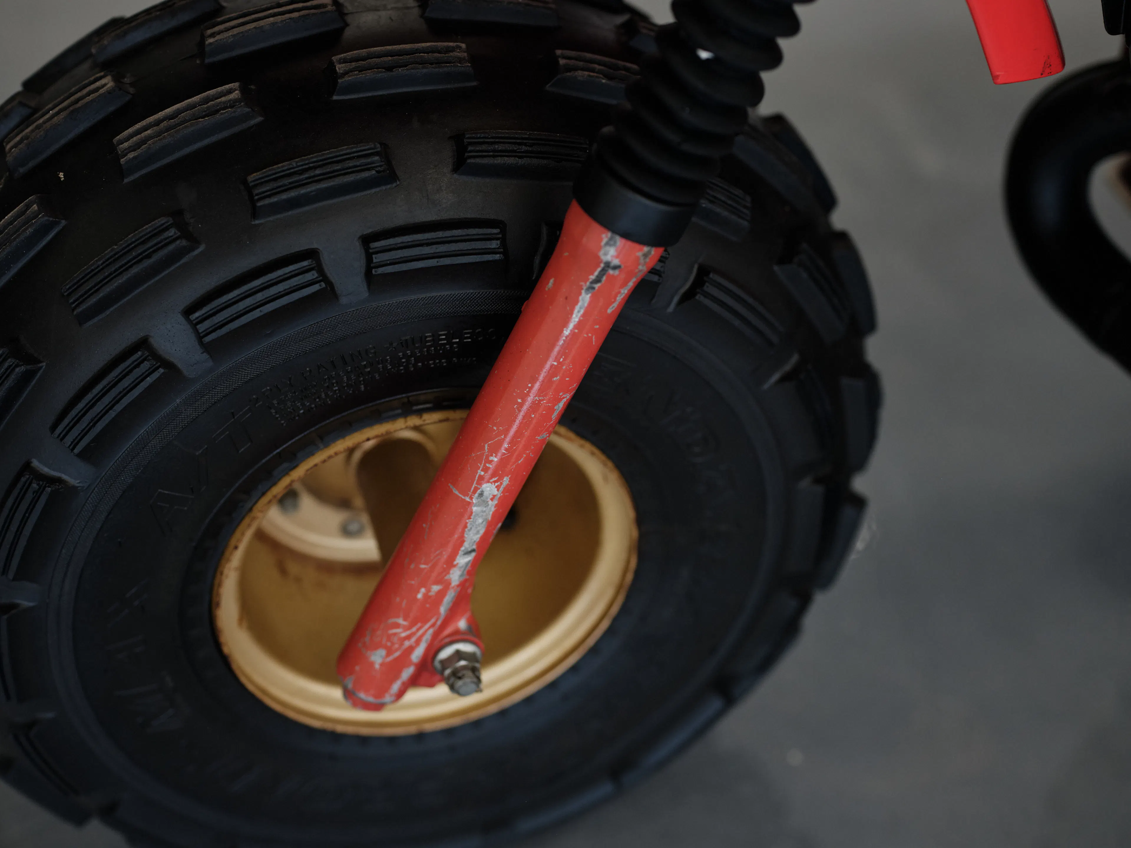 1982 Honda ATC 250R fork detail right