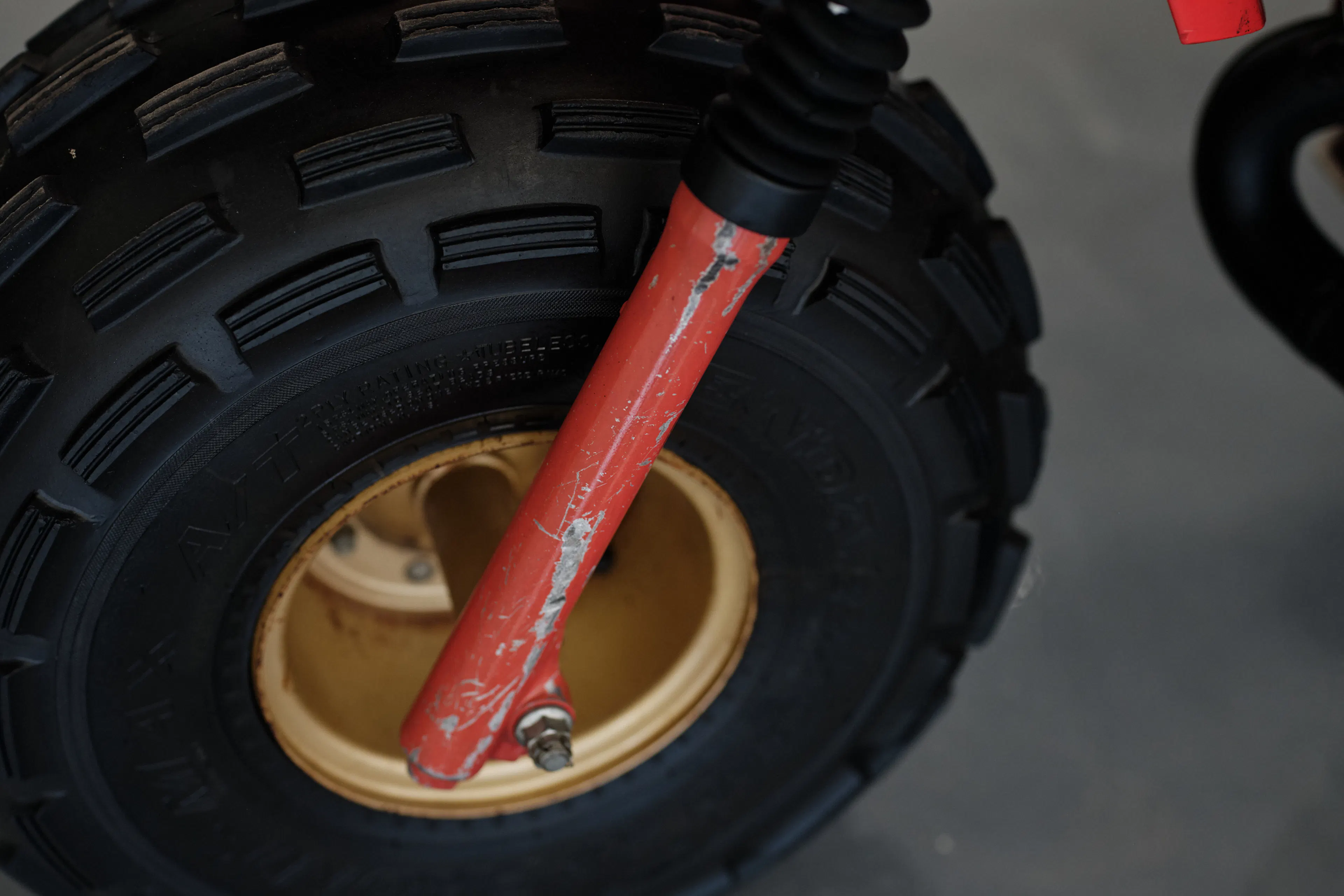 1982 Honda ATC 250R fork detail right