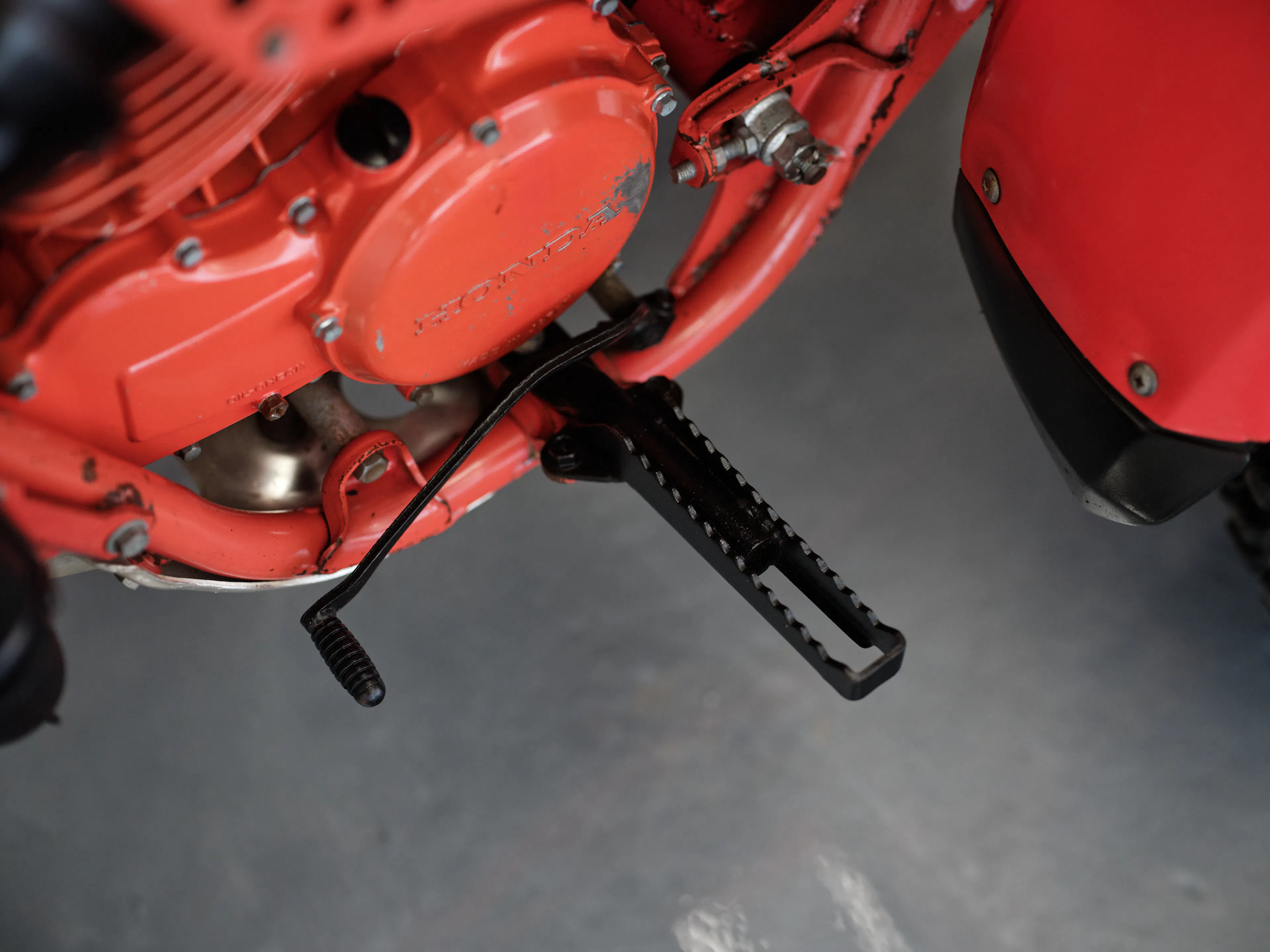 1982 Honda ATC 250R left footpeg/shifter