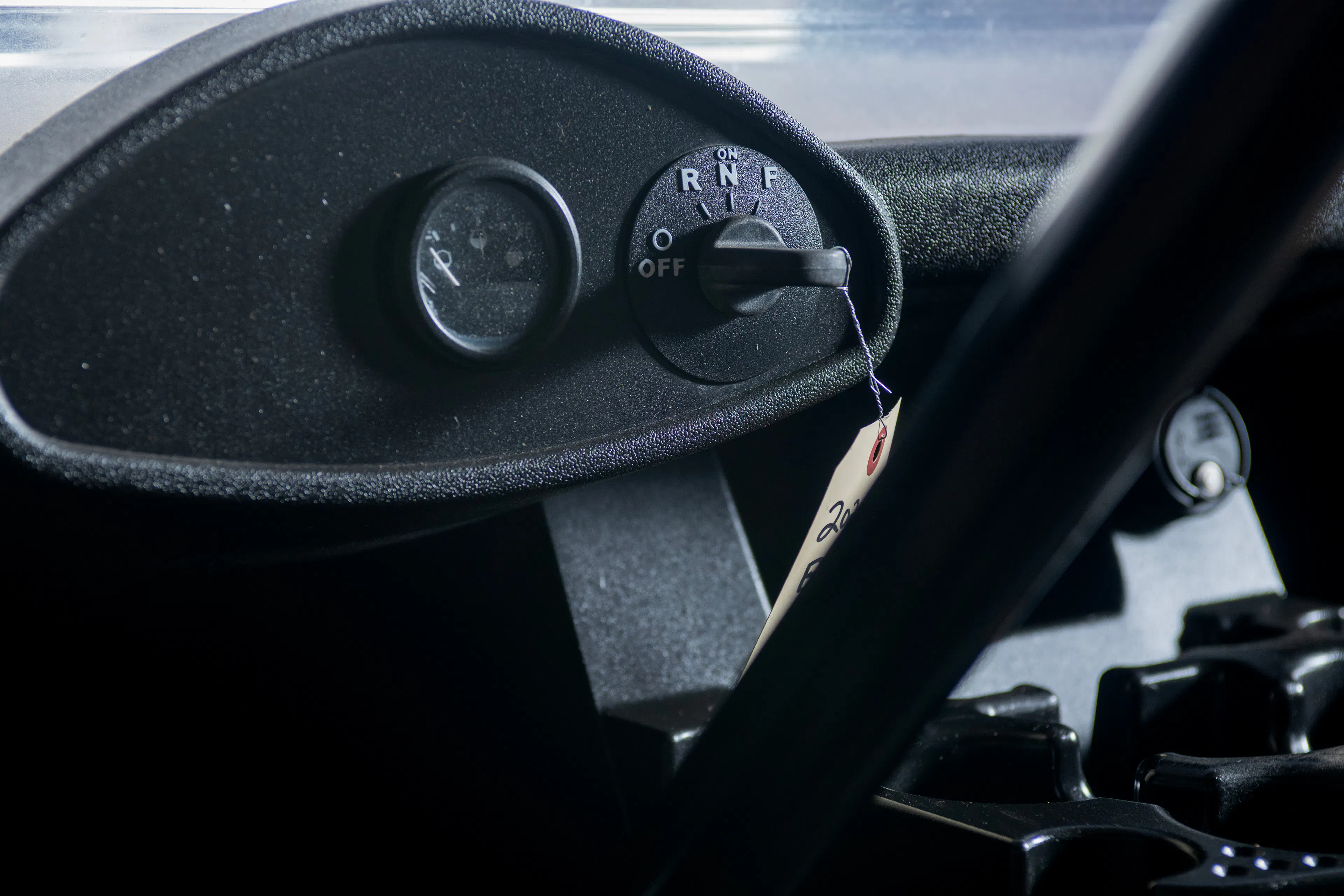 2020 E-Z-Go RXV Silver battery gauge/ignition