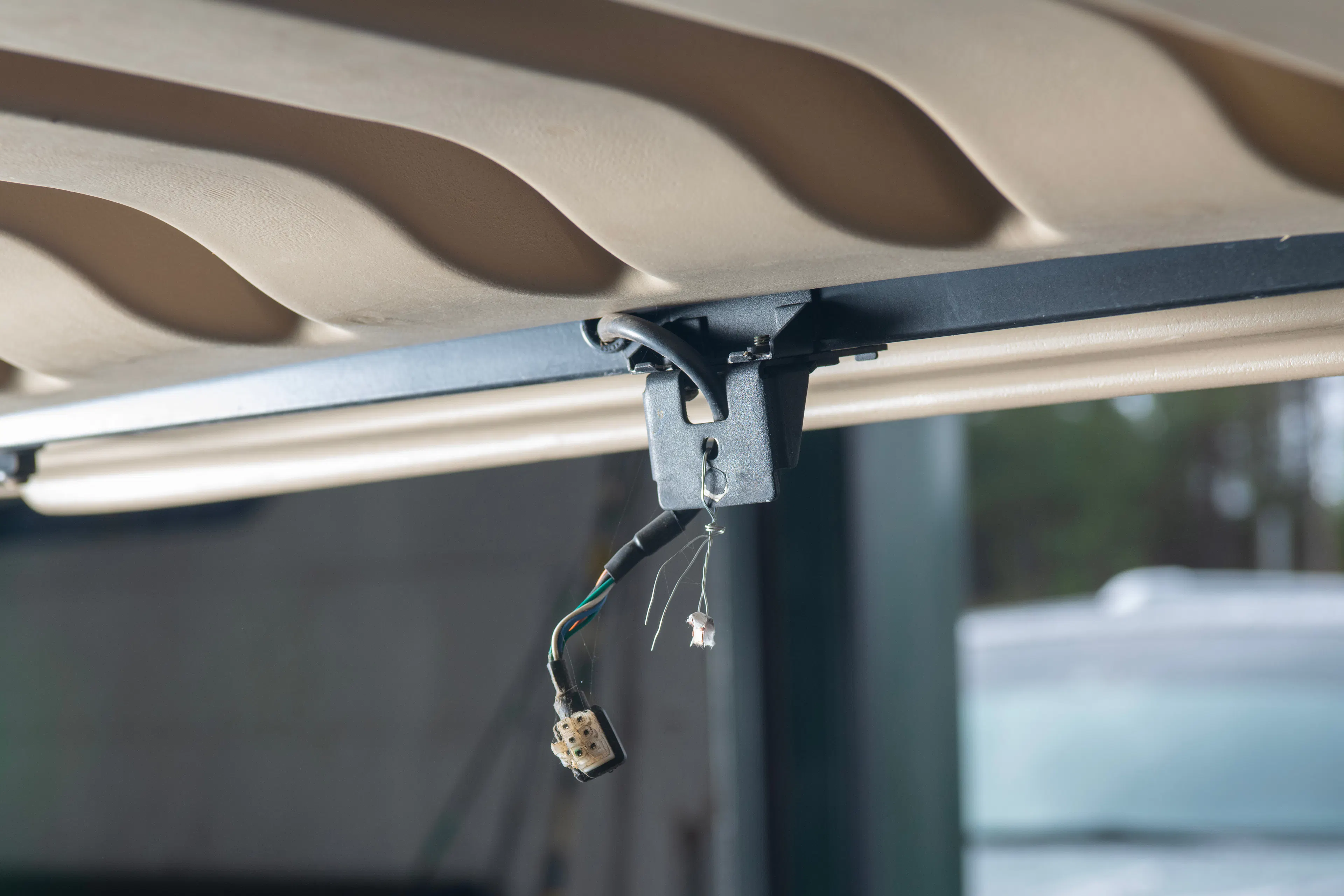 2020 E-Z-Go RXV Silver roof wiring detail