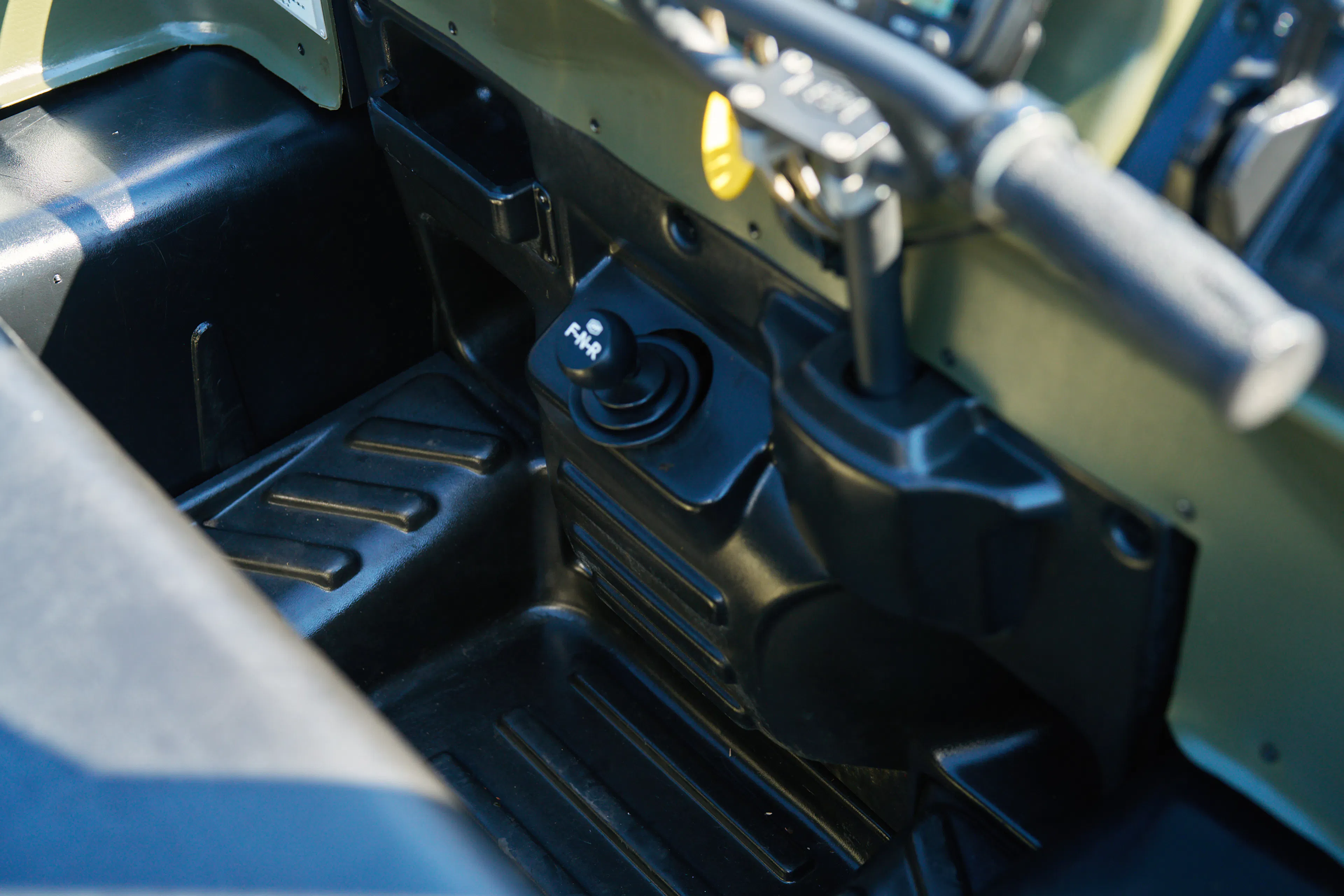 2013 Argo 750 HDI F-N-R lever