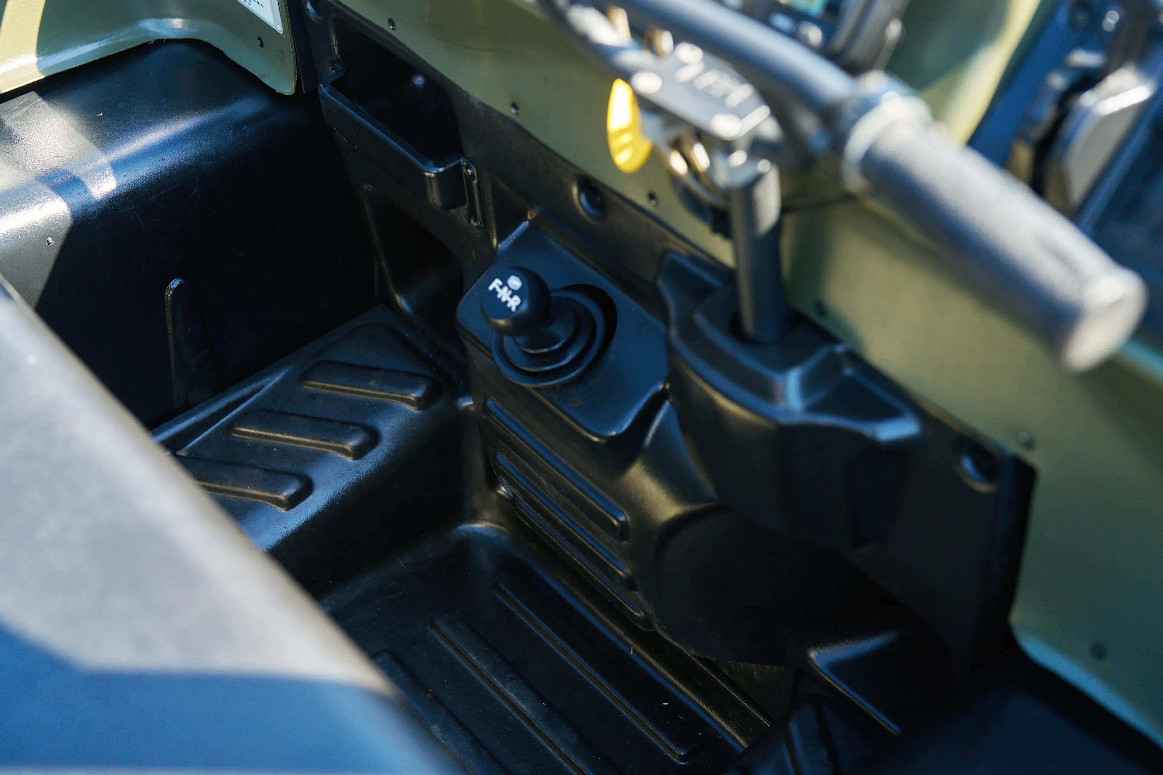 2013 Argo 750 HDI F-N-R lever