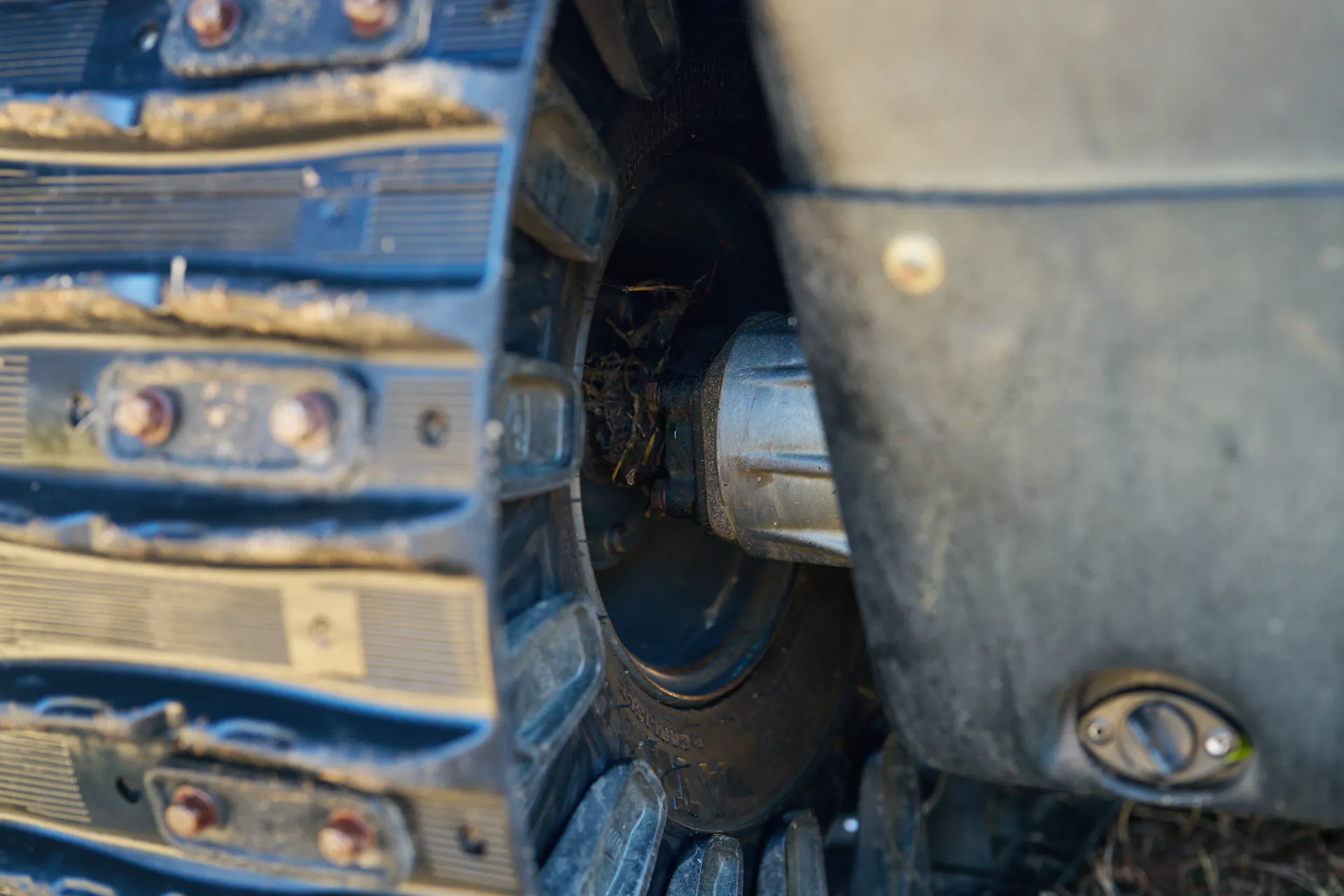 2013 Argo 750 HDI track detail