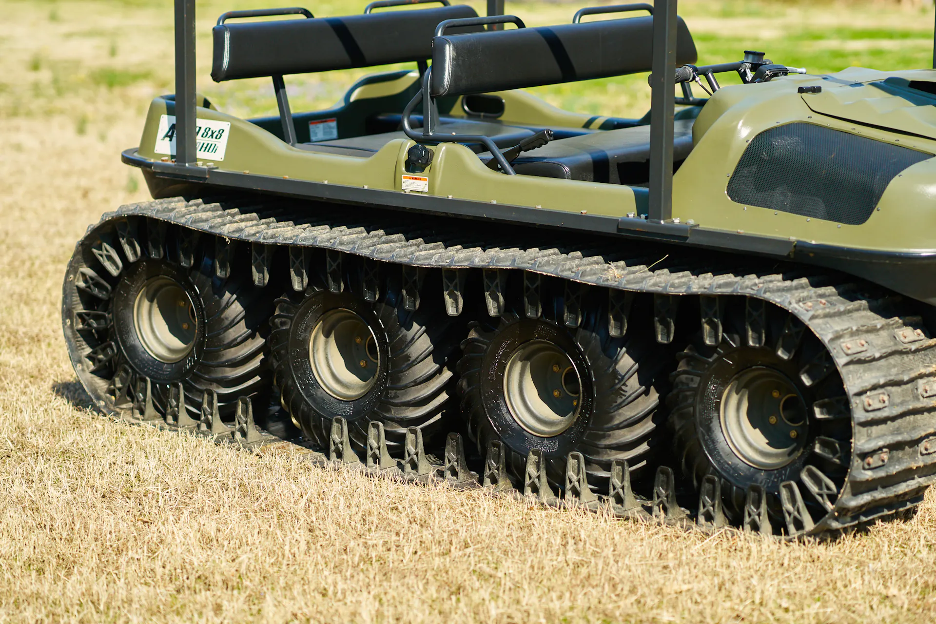 2013 Argo 750 HDI track detail passenger 3