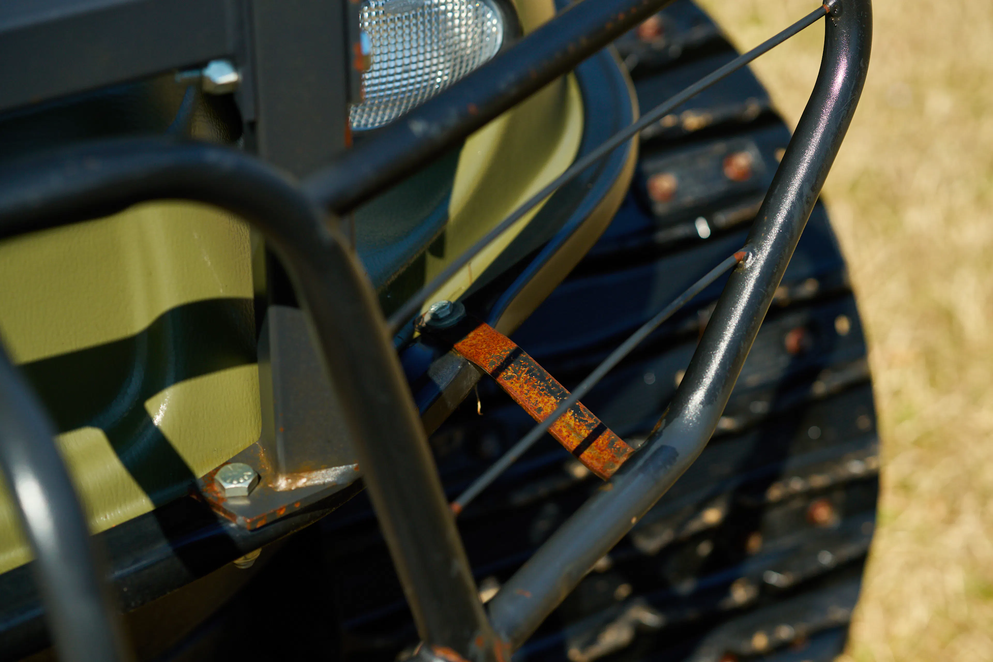 2013 Argo 750 HDI driver bumper detail