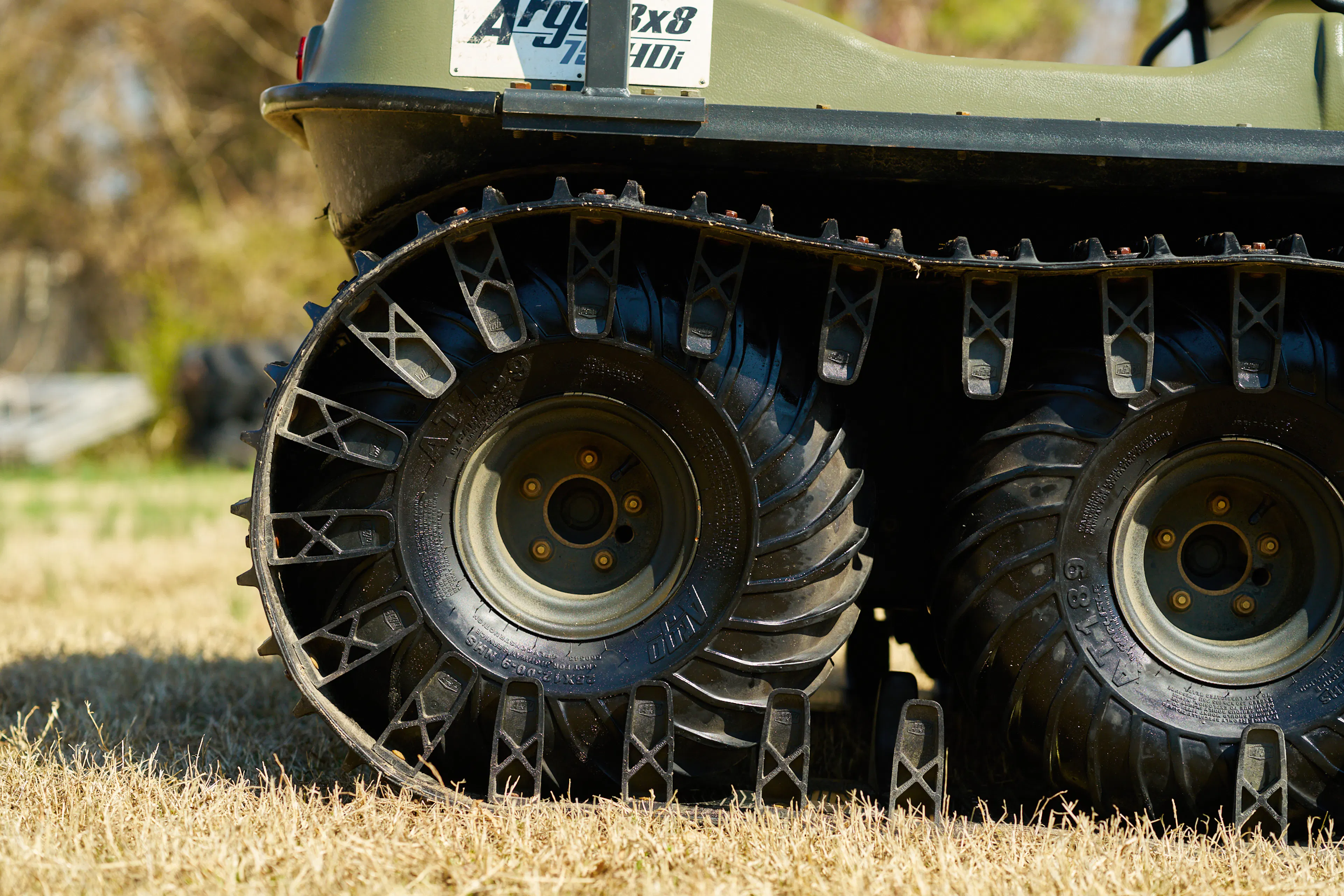 2013 Argo 750 HDI close track detail