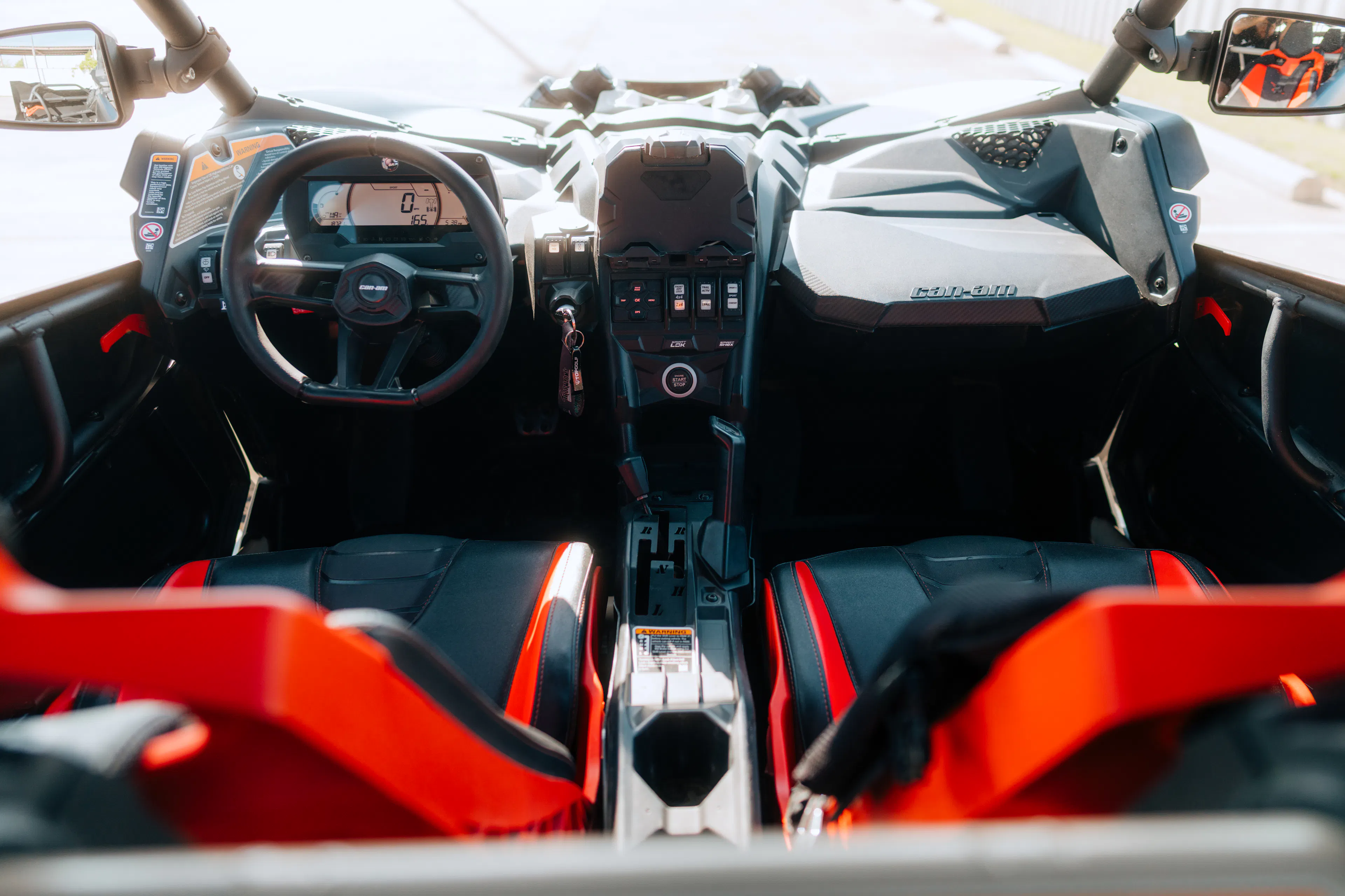 2023 Can-Am Maverick X3 Max X RS Turbo RR steering wheel/dash/seats