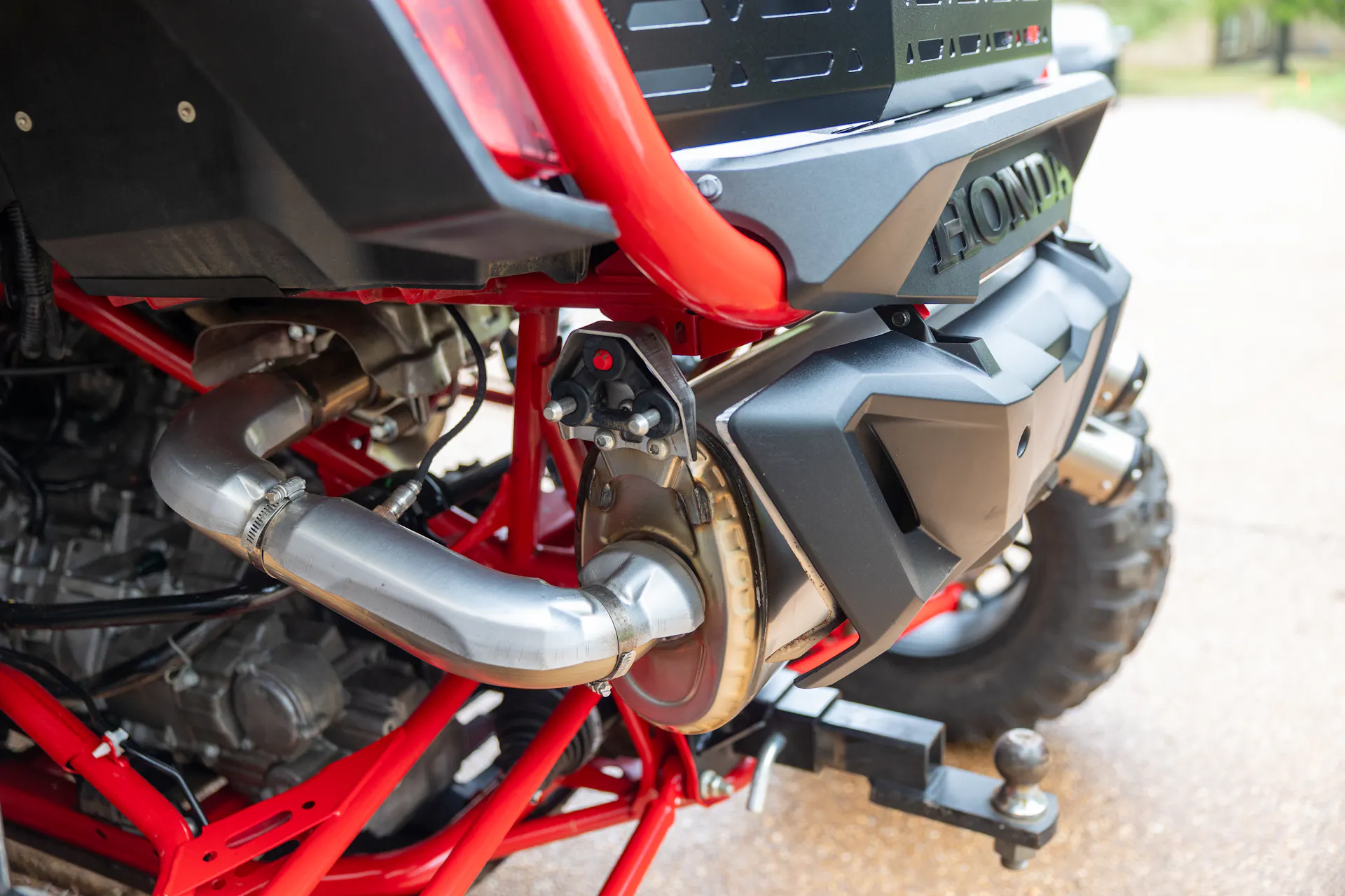 2023 Honda Talon 1000R-4 Fox Live Valve exhaust driver side