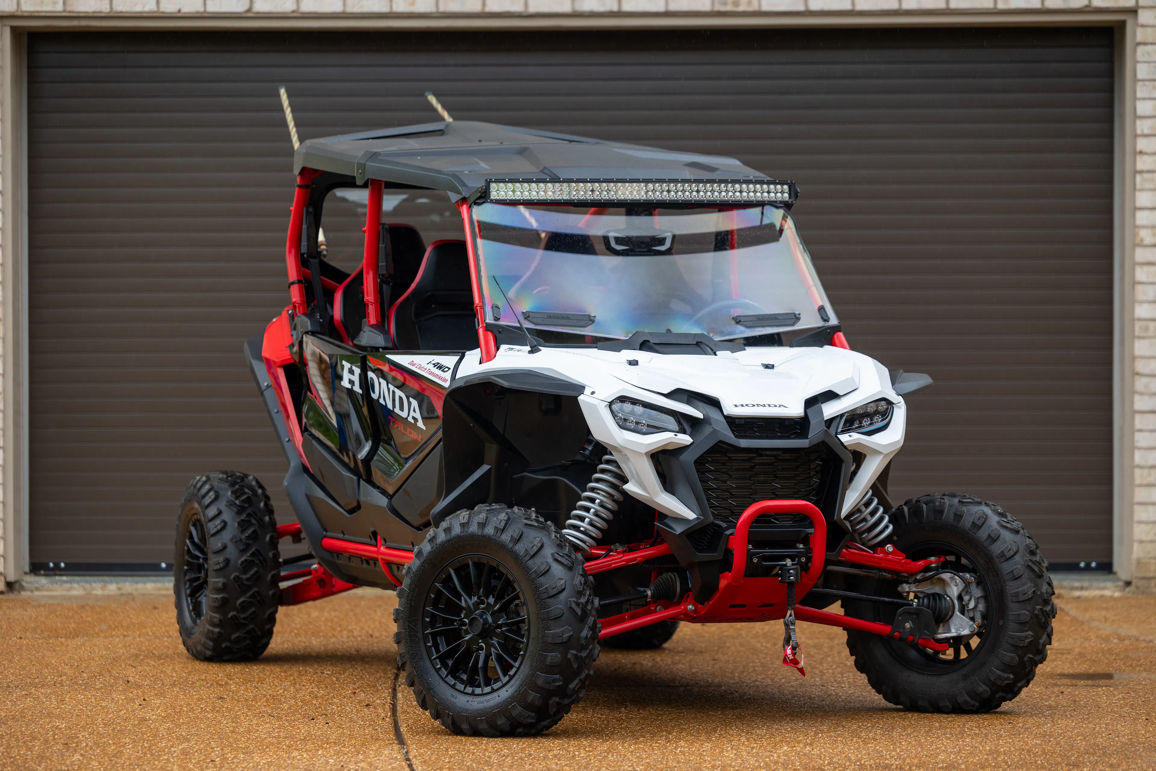 2023 Honda Talon 1000R-4 Fox Live Valve front passenger 3/4