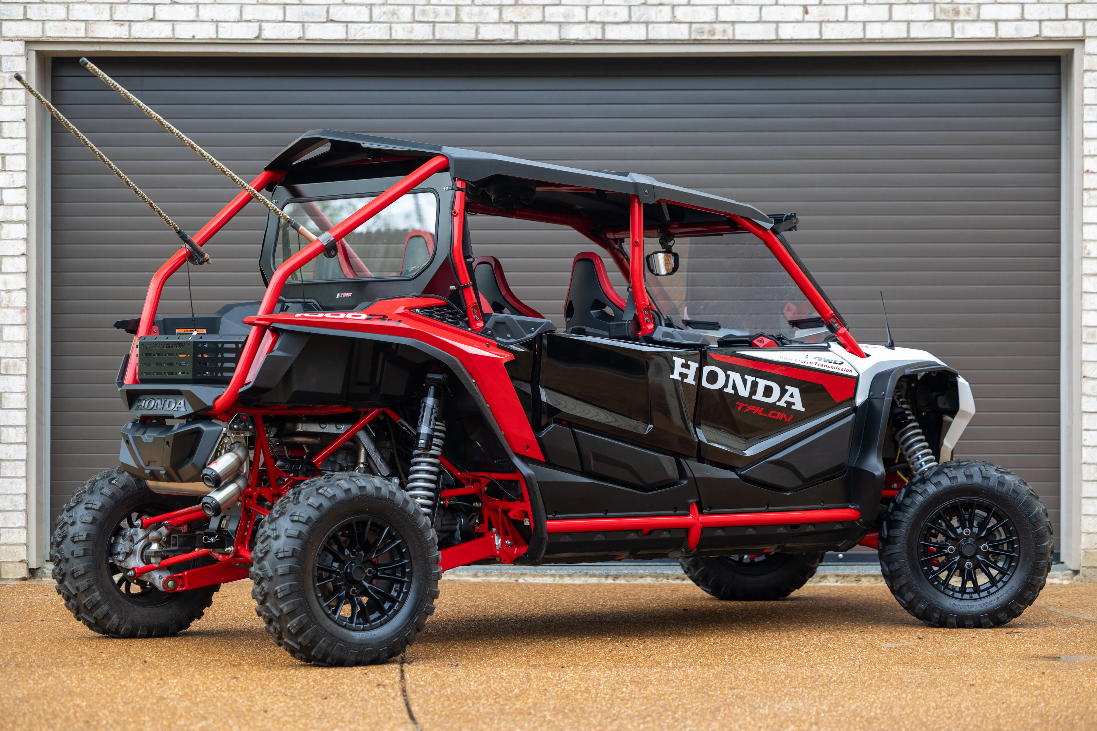 2023 Honda Talon 1000R-4 Fox Live Valve passenger rear 3/4