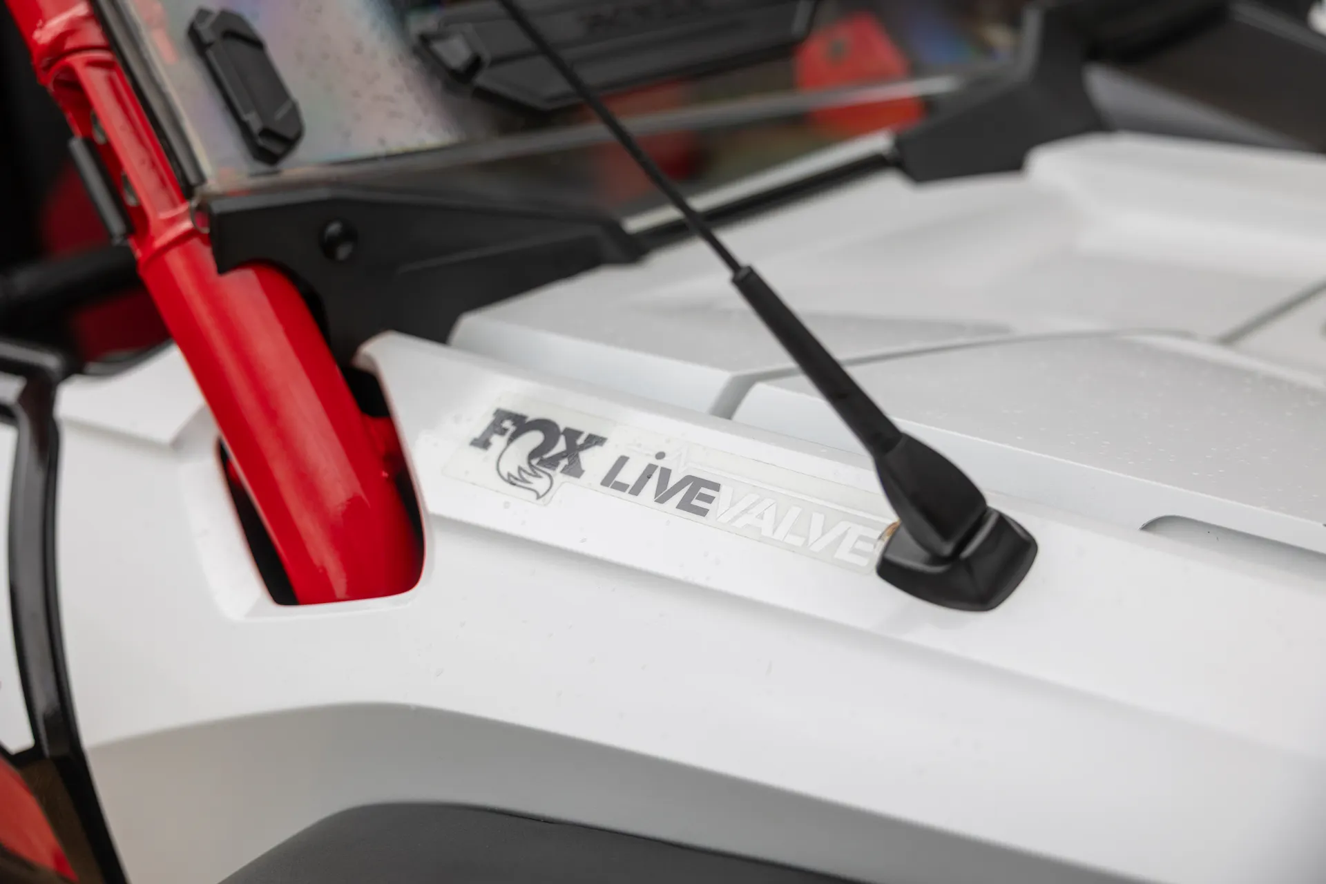 2023 Honda Talon 1000R-4 Fox Live Valve passenger front fender detail