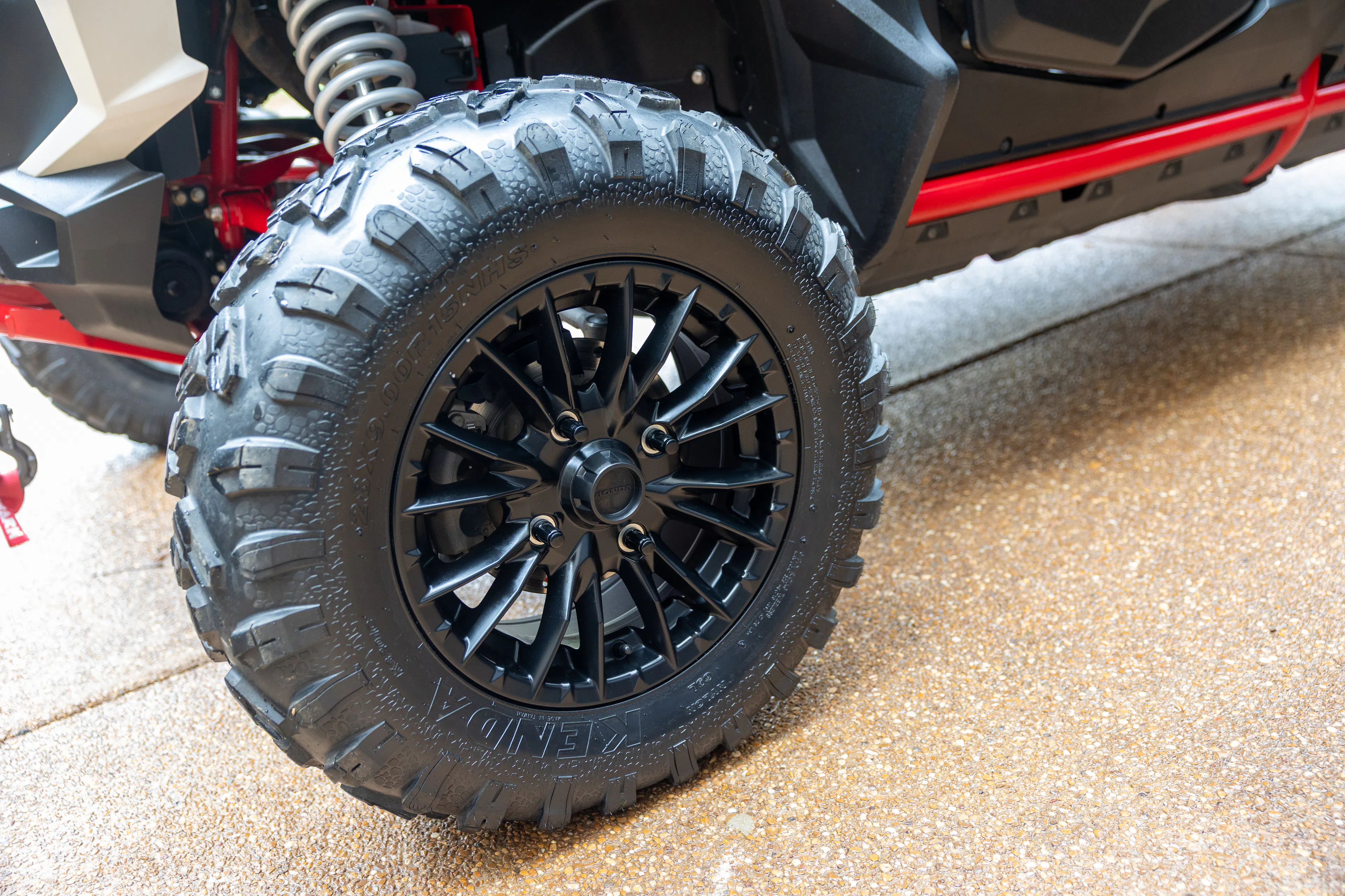 2023 Honda Talon 1000R-4 Fox Live Valve driver side front tire