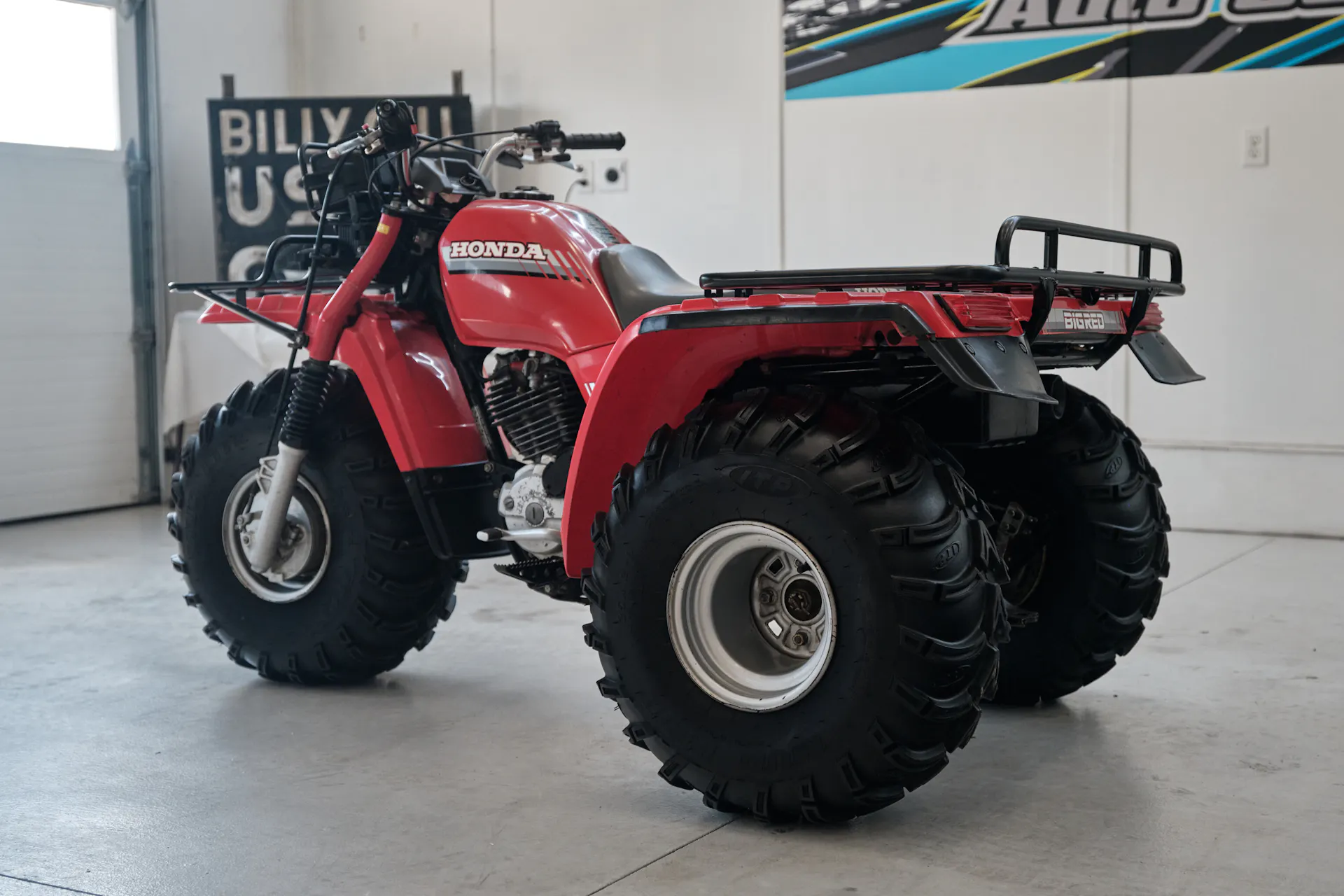 1986 Honda ATC 250ES Big Red left rear 3/4 sjallow