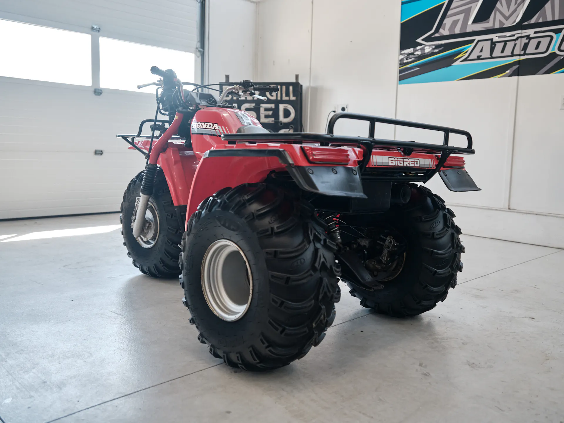 1986 Honda ATC 250ES Big Red left rear 3/4 shallow close